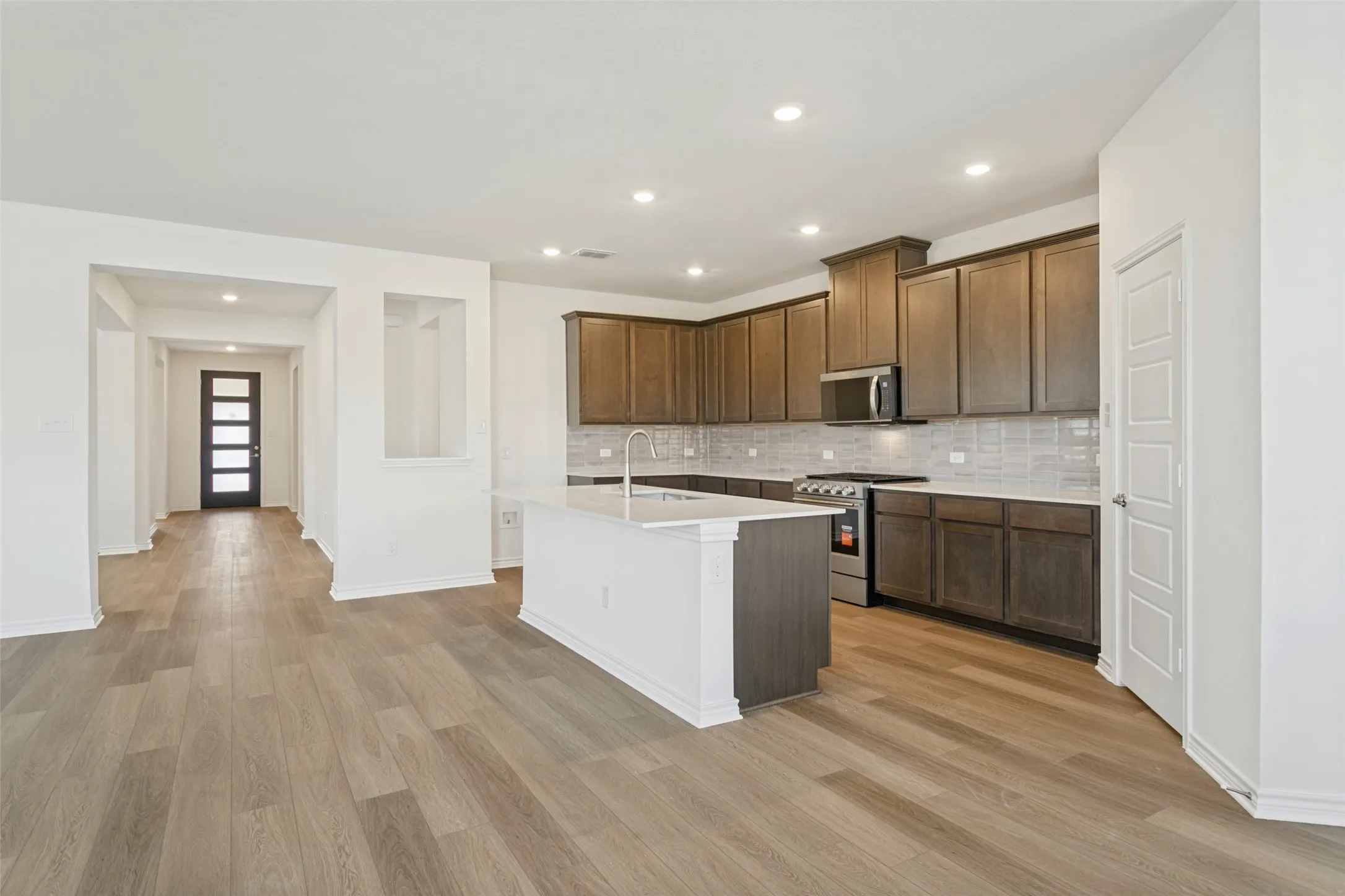 Single Family Residence For Sale in Denton County , 154 Hudson Lane, Justin, Texas 76247, 4 Bedroom, 2 Bathroom, 2 Garage spaces, 2,663 Sqft, built in 2026, mls#21302553, Real Estate Agent in Justin, Homes For Sale in Denton county, Homes For Sale in Justin, Realtor in Justin Texas, Real Estate Brokerage Independent Realty Texas, Luminita Cordes Realtor