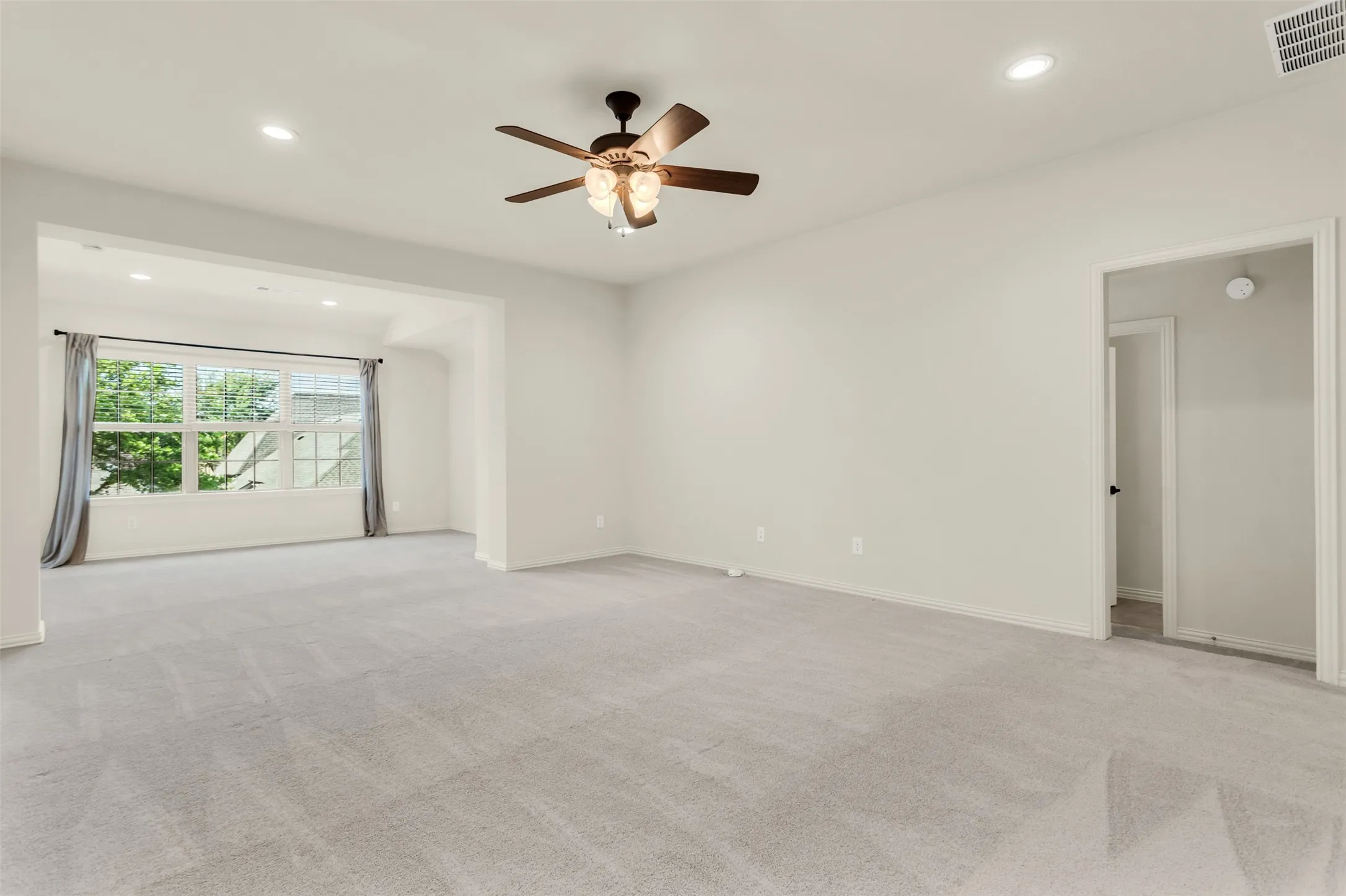 Game room and Flex room