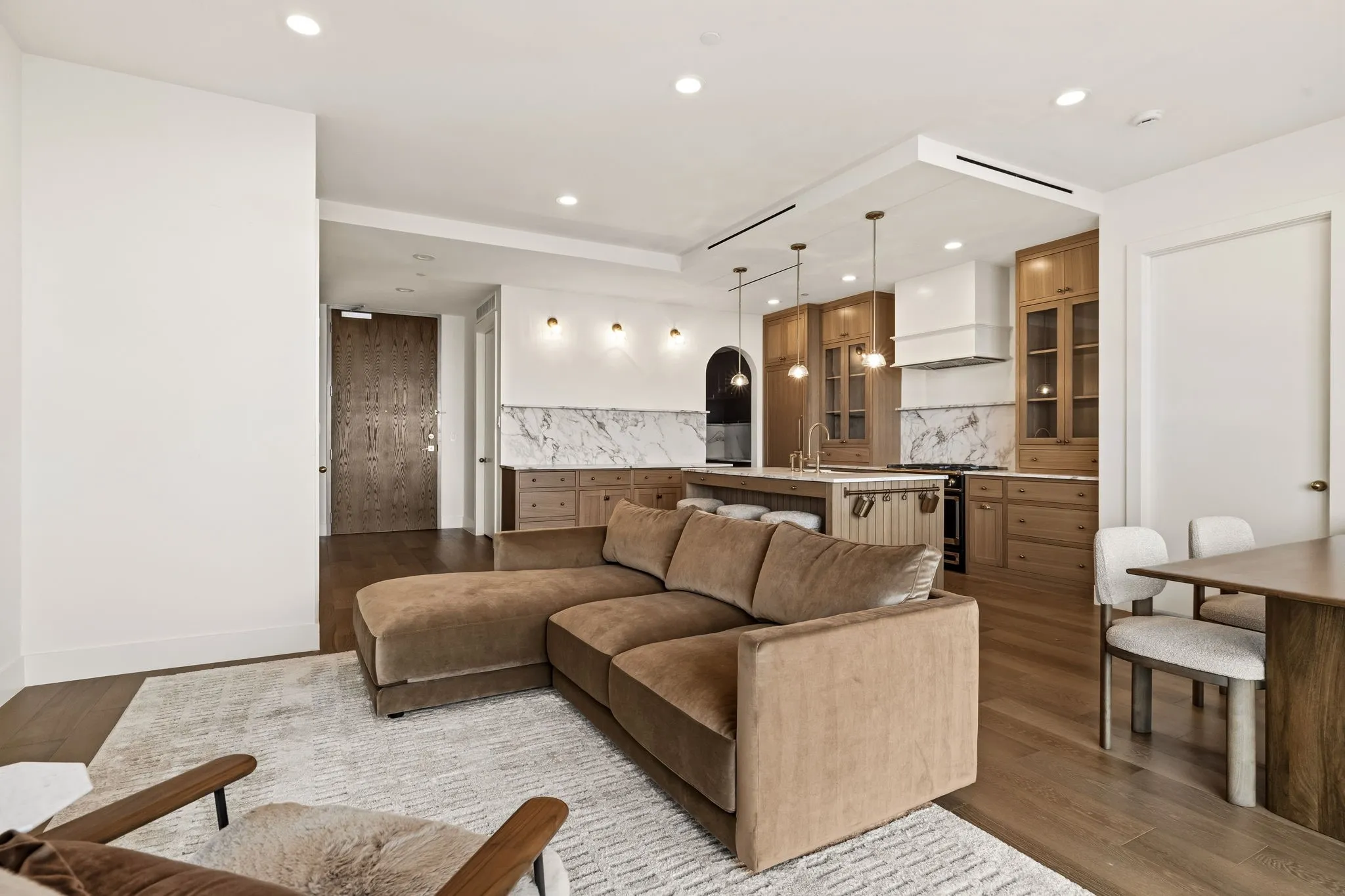 Condominium For Sale in Dallas County , 3130 N Harwood Street 1702, Dallas, Texas 75201, 2 Bedroom, 3 Bathroom, 2 Garage spaces, 1,527 Sqft, built in 2015, mls#21283070, Real Estate Agent in Dallas, Homes For Sale in Dallas county, Homes For Sale in Dallas, Realtor in Dallas Texas, Real Estate Brokerage Independent Realty Texas, Luminita Cordes Realtor
