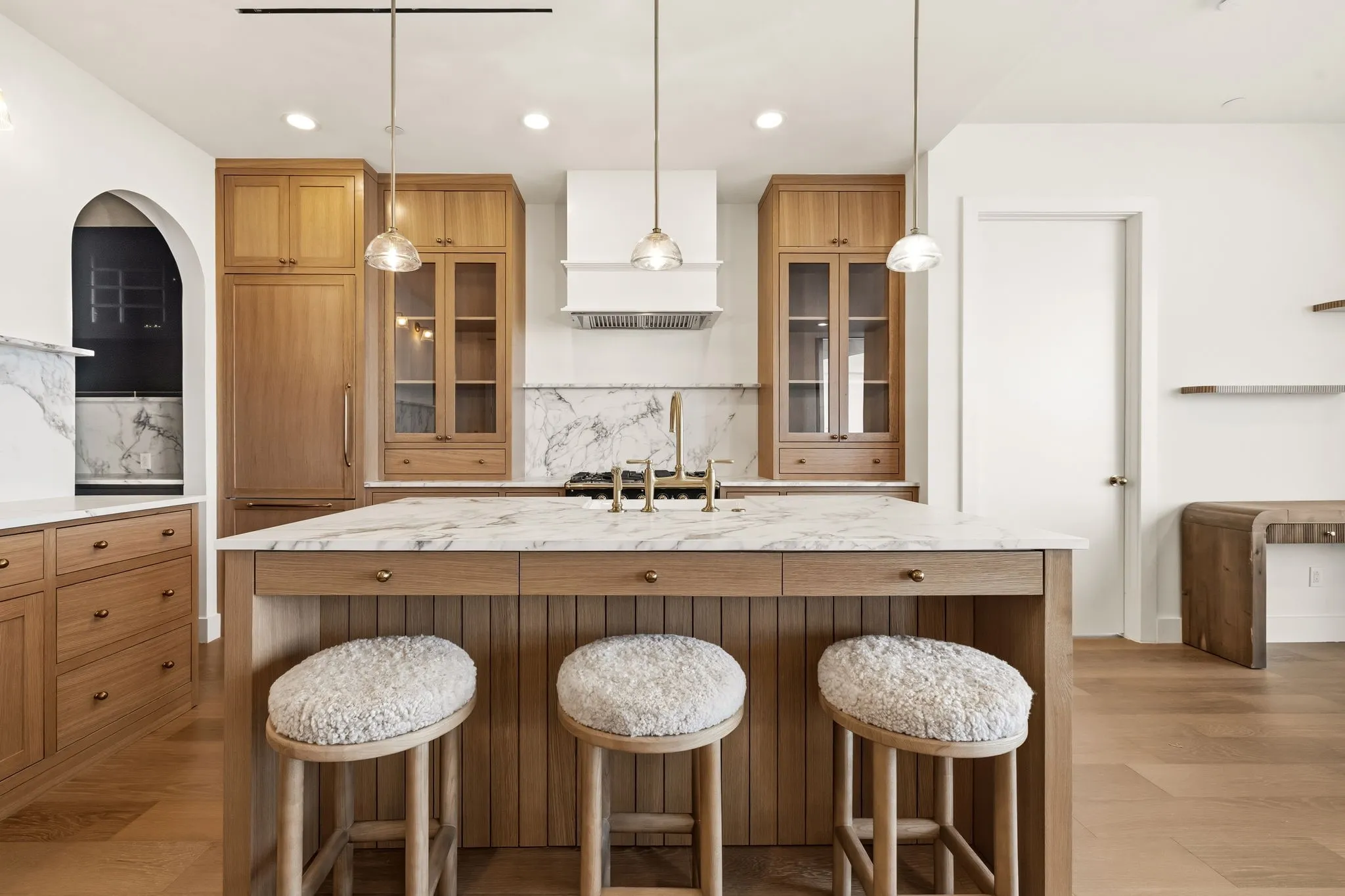 Condominium For Sale in Dallas County , 3130 N Harwood Street 1702, Dallas, Texas 75201, 2 Bedroom, 3 Bathroom, 2 Garage spaces, 1,527 Sqft, built in 2015, mls#21283070, Real Estate Agent in Dallas, Homes For Sale in Dallas county, Homes For Sale in Dallas, Realtor in Dallas Texas, Real Estate Brokerage Independent Realty Texas, Luminita Cordes Realtor