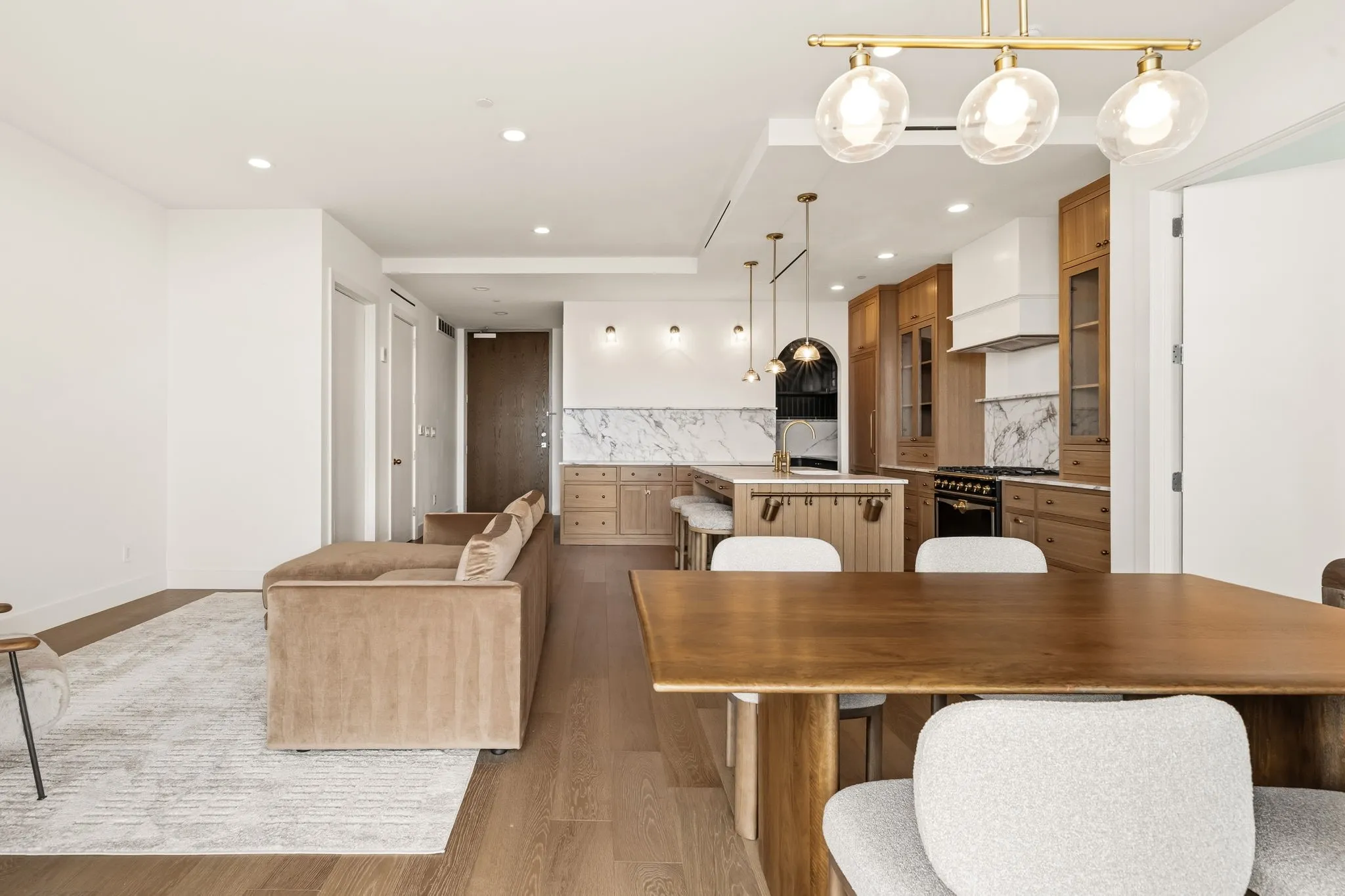 Condominium For Sale in Dallas County , 3130 N Harwood Street 1702, Dallas, Texas 75201, 2 Bedroom, 3 Bathroom, 2 Garage spaces, 1,527 Sqft, built in 2015, mls#21283070, Real Estate Agent in Dallas, Homes For Sale in Dallas county, Homes For Sale in Dallas, Realtor in Dallas Texas, Real Estate Brokerage Independent Realty Texas, Luminita Cordes Realtor