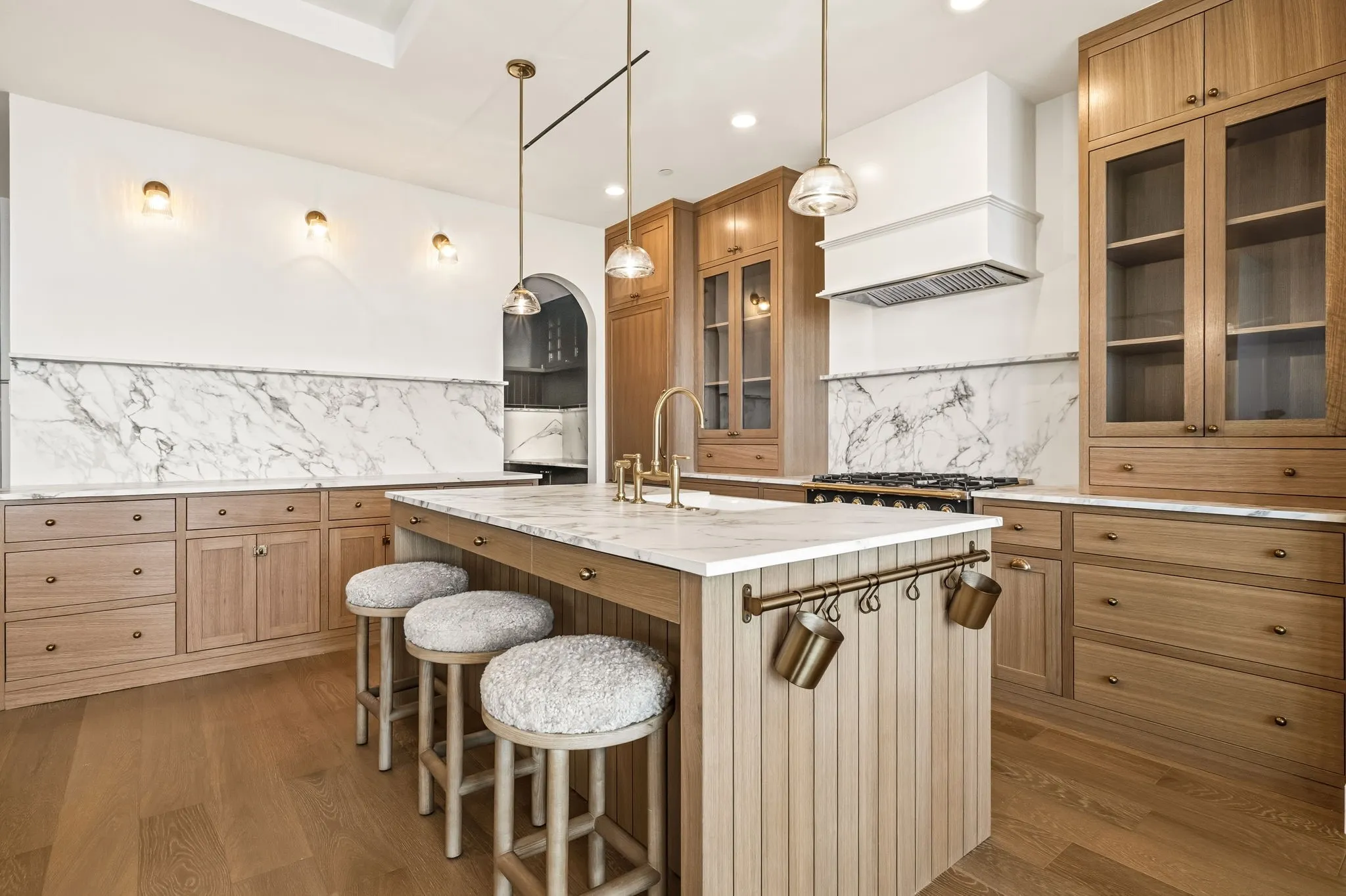 Condominium For Sale in Dallas County , 3130 N Harwood Street 1702, Dallas, Texas 75201, 2 Bedroom, 3 Bathroom, 2 Garage spaces, 1,527 Sqft, built in 2015, mls#21283070, Real Estate Agent in Dallas, Homes For Sale in Dallas county, Homes For Sale in Dallas, Realtor in Dallas Texas, Real Estate Brokerage Independent Realty Texas, Luminita Cordes Realtor