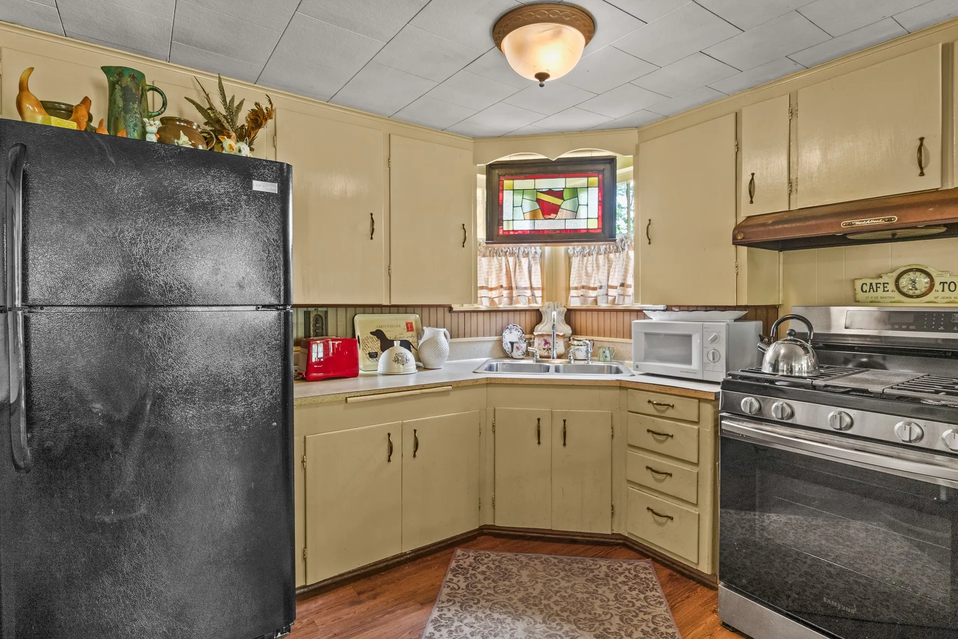 Single Family Residence For Sale in Titus County , 1031 CR 1770, Mt Pleasant, Texas 75455, 3 Bedroom, 1 Bathroom, Garage spaces, 1,088 Sqft, built in 1965, mls#21303273, Real Estate Agent in Mt Pleasant, Homes For Sale in Titus county, Homes For Sale in Mt Pleasant, Realtor in Mt Pleasant Texas, Real Estate Brokerage Independent Realty Texas, Luminita Cordes Realtor