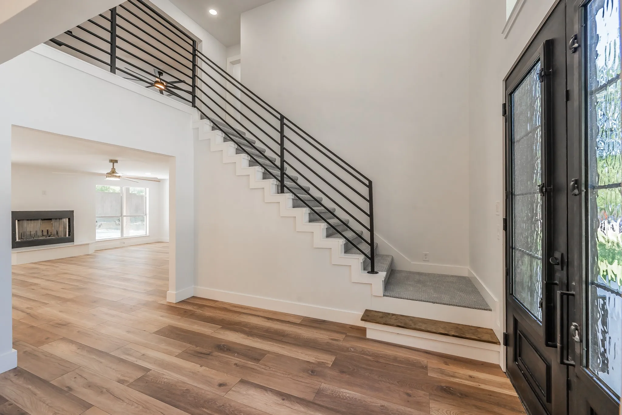 Single Family Residence For Sale in Tarrant County , 2815 Perkins Road, Arlington, Texas 76016, 5 Bedroom, 4 Bathroom, 2 Garage spaces, 4,034 Sqft, built in 1985, mls#21303231, Real Estate Agent in Arlington, Homes For Sale in Tarrant county, Homes For Sale in Arlington, Realtor in Arlington Texas, Real Estate Brokerage Independent Realty Texas, Luminita Cordes Realtor