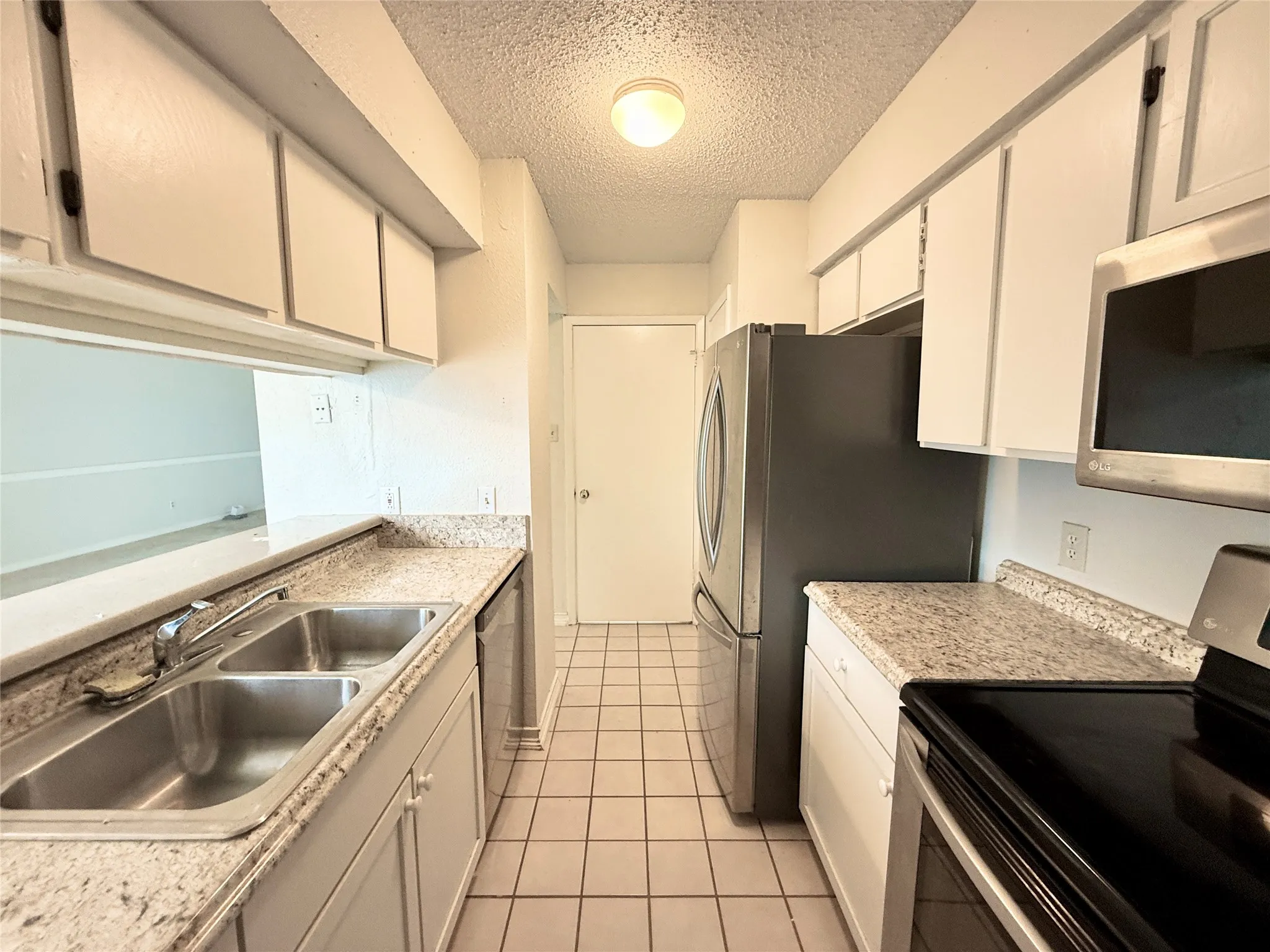 Condominium For Rent in Dallas County , 12480 Abrams Road 2702, Dallas, Texas 75243, 1 Bedroom, 1 Bathroom, Garage spaces, 779 Sqft, built in 1982, mls#21303300, Real Estate Agent in Dallas, Homes For Rent in Dallas county, Homes For Rent in Dallas, Realtor in Dallas Texas, Real Estate Brokerage Independent Realty Texas, Luminita Cordes Realtor