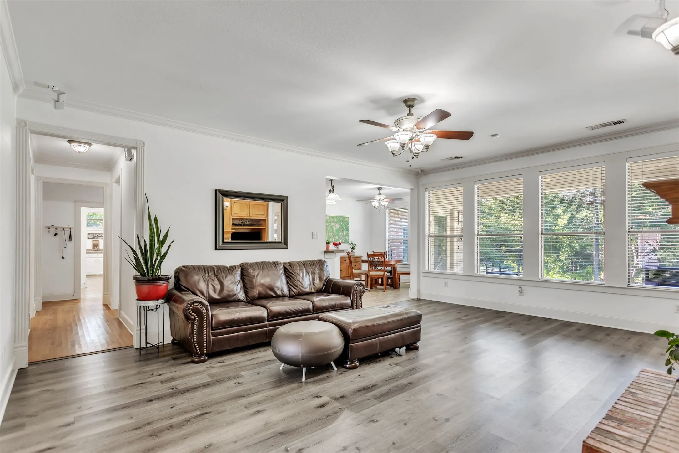 Single Family Residence For Sale in Dallas County , 218 New Market Road, Mesquite, Texas 75149, 4 Bedroom, 4 Bathroom, 2 Garage spaces, 2,855 Sqft, built in 2002, Price $624,999, mls#21233295, Real Estate Agent in Mesquite, Homes For Sale in Dallas county, Homes For Sale in Mesquite, Realtor in Mesquite Texas, Real Estate Brokerage Independent Realty Texas, Luminita Cordes Realtor