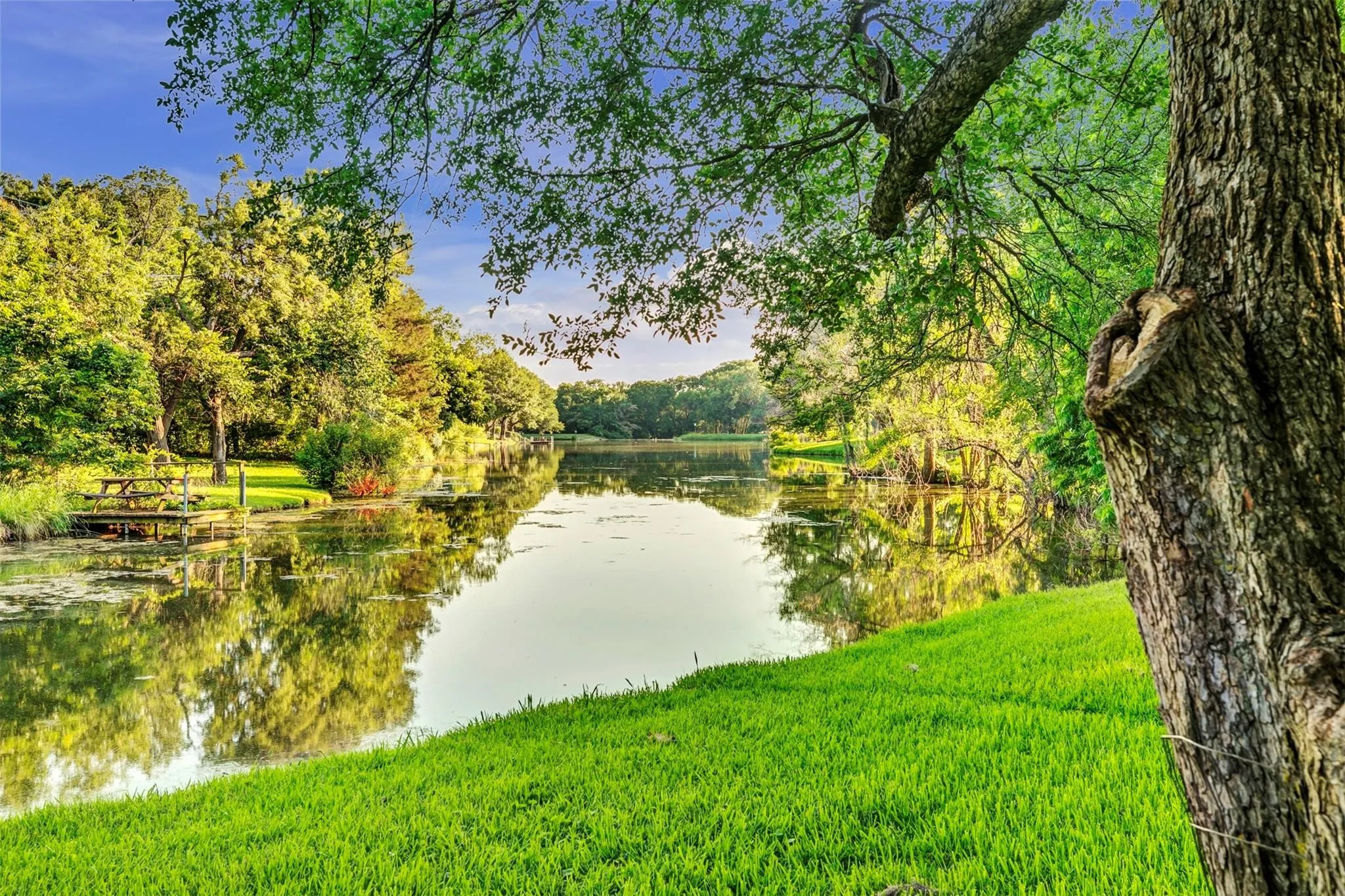 Single Family Residence For Sale in Dallas County , 218 New Market Road, Mesquite, Texas 75149, 4 Bedroom, 4 Bathroom, 2 Garage spaces, 2,855 Sqft, built in 2002, Price $624,999, mls#21233295, Real Estate Agent in Mesquite, Homes For Sale in Dallas county, Homes For Sale in Mesquite, Realtor in Mesquite Texas, Real Estate Brokerage Independent Realty Texas, Luminita Cordes Realtor