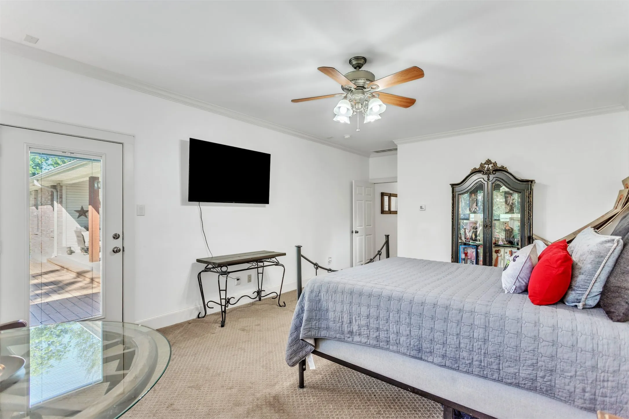 Single Family Residence For Sale in Dallas County , 218 New Market Road, Mesquite, Texas 75149, 4 Bedroom, 4 Bathroom, 2 Garage spaces, 2,855 Sqft, built in 2002, Price $624,999, mls#21233295, Real Estate Agent in Mesquite, Homes For Sale in Dallas county, Homes For Sale in Mesquite, Realtor in Mesquite Texas, Real Estate Brokerage Independent Realty Texas, Luminita Cordes Realtor