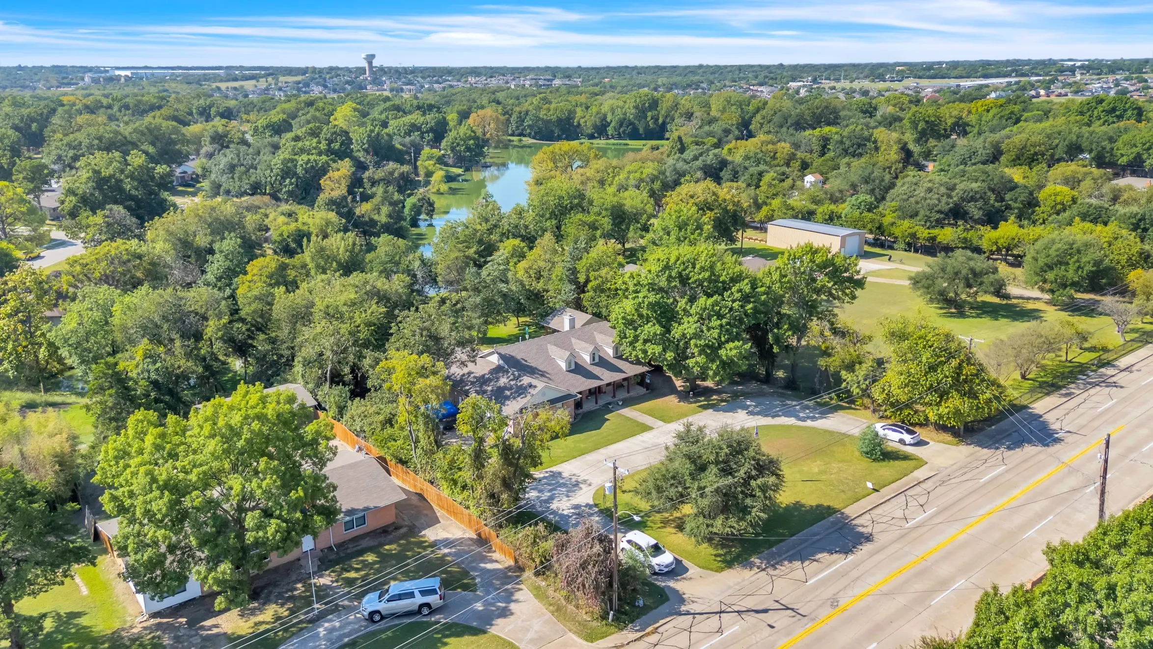 Single Family Residence For Sale in Dallas County , 218 New Market Road, Mesquite, Texas 75149, 4 Bedroom, 4 Bathroom, 2 Garage spaces, 2,855 Sqft, built in 2002, Price $624,999, mls#21233295, Real Estate Agent in Mesquite, Homes For Sale in Dallas county, Homes For Sale in Mesquite, Realtor in Mesquite Texas, Real Estate Brokerage Independent Realty Texas, Luminita Cordes Realtor