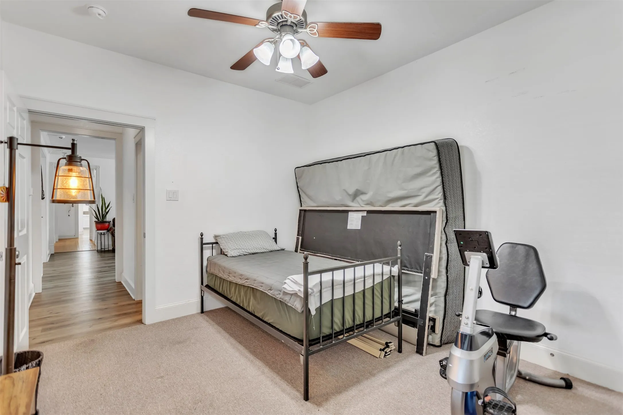Single Family Residence For Sale in Dallas County , 218 New Market Road, Mesquite, Texas 75149, 4 Bedroom, 4 Bathroom, 2 Garage spaces, 2,855 Sqft, built in 2002, Price $624,999, mls#21233295, Real Estate Agent in Mesquite, Homes For Sale in Dallas county, Homes For Sale in Mesquite, Realtor in Mesquite Texas, Real Estate Brokerage Independent Realty Texas, Luminita Cordes Realtor