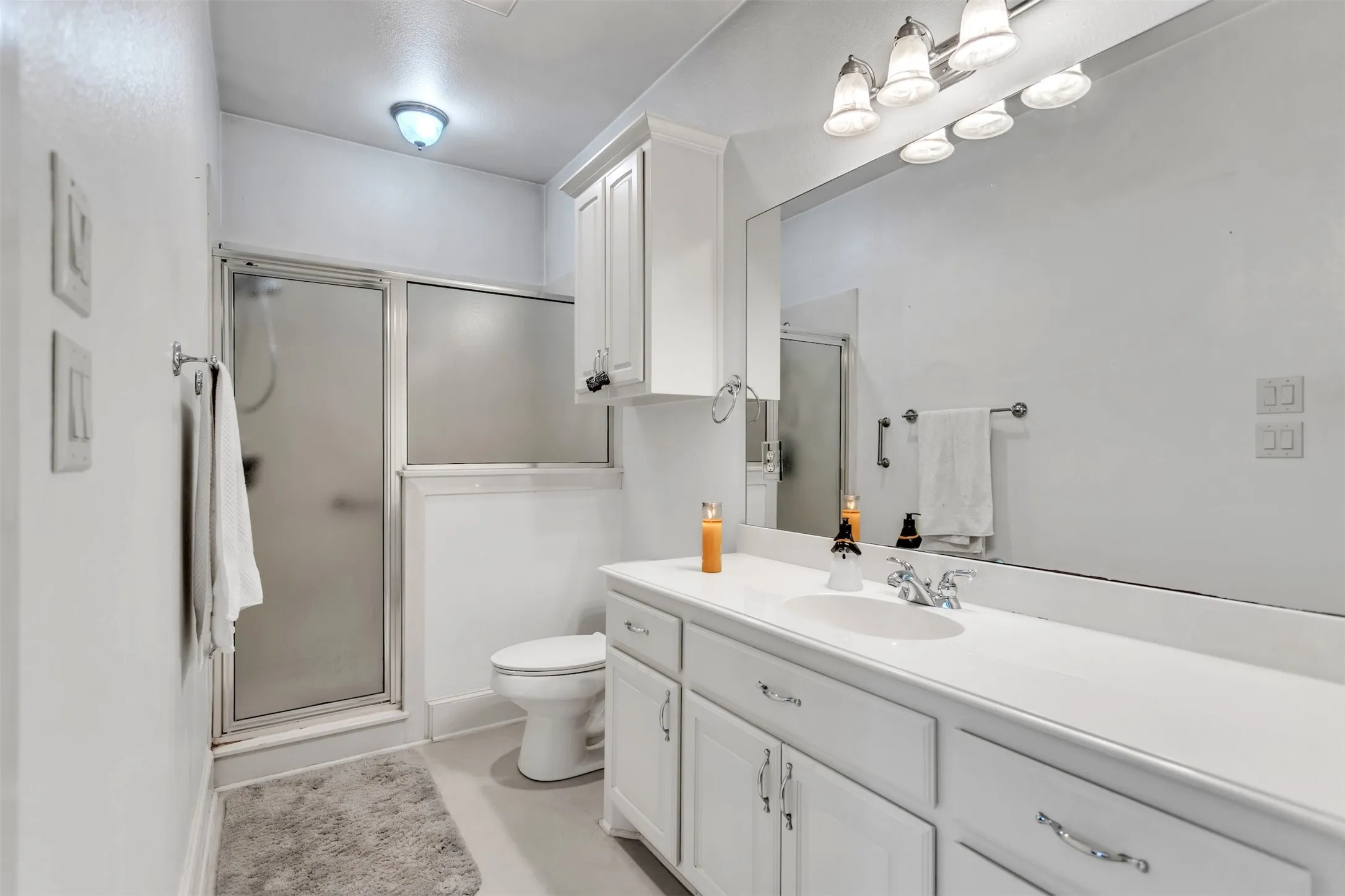 Single Family Residence For Sale in Dallas County , 218 New Market Road, Mesquite, Texas 75149, 4 Bedroom, 4 Bathroom, 2 Garage spaces, 2,855 Sqft, built in 2002, Price $624,999, mls#21233295, Real Estate Agent in Mesquite, Homes For Sale in Dallas county, Homes For Sale in Mesquite, Realtor in Mesquite Texas, Real Estate Brokerage Independent Realty Texas, Luminita Cordes Realtor