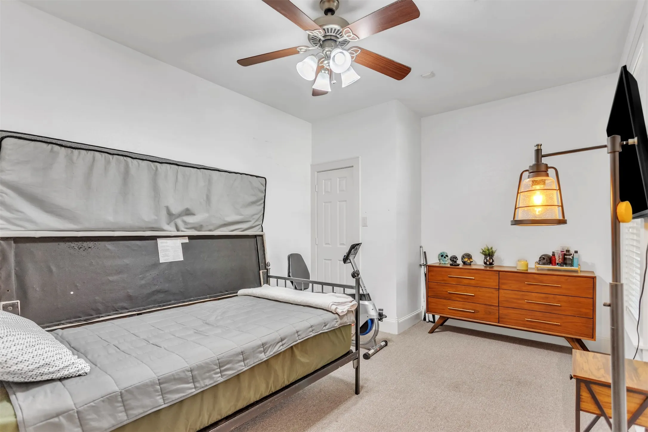 Single Family Residence For Sale in Dallas County , 218 New Market Road, Mesquite, Texas 75149, 4 Bedroom, 4 Bathroom, 2 Garage spaces, 2,855 Sqft, built in 2002, Price $624,999, mls#21233295, Real Estate Agent in Mesquite, Homes For Sale in Dallas county, Homes For Sale in Mesquite, Realtor in Mesquite Texas, Real Estate Brokerage Independent Realty Texas, Luminita Cordes Realtor