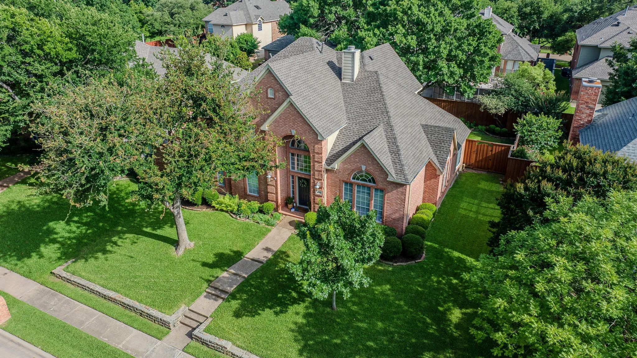 Single Family Residence For Sale in Collin County , 3708 Stockport Drive, Plano, Texas 75025, 4 Bedroom, 4 Bathroom, 2 Garage spaces, 3,010 Sqft, built in 1994, mls#21301667, Real Estate Agent in Plano, Homes For Sale in Collin county, Homes For Sale in Plano, Realtor in Plano Texas, Real Estate Brokerage Independent Realty Texas, Luminita Cordes Realtor