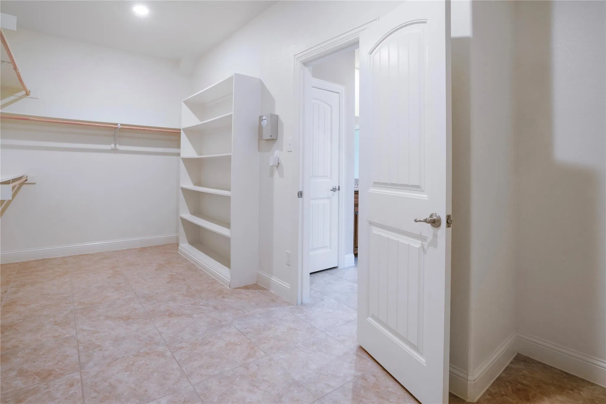 Single Family Residence For Sale in Kaufman County , 276 Goliad Trail, Forney, Texas 75126, 4 Bedroom, 3 Bathroom, 3 Garage spaces, 3,374 Sqft, built in 2017, mls#21303313, Real Estate Agent in Forney, Homes For Sale in Kaufman county, Homes For Sale in Forney, Realtor in Forney Texas, Real Estate Brokerage Independent Realty Texas, Luminita Cordes Realtor