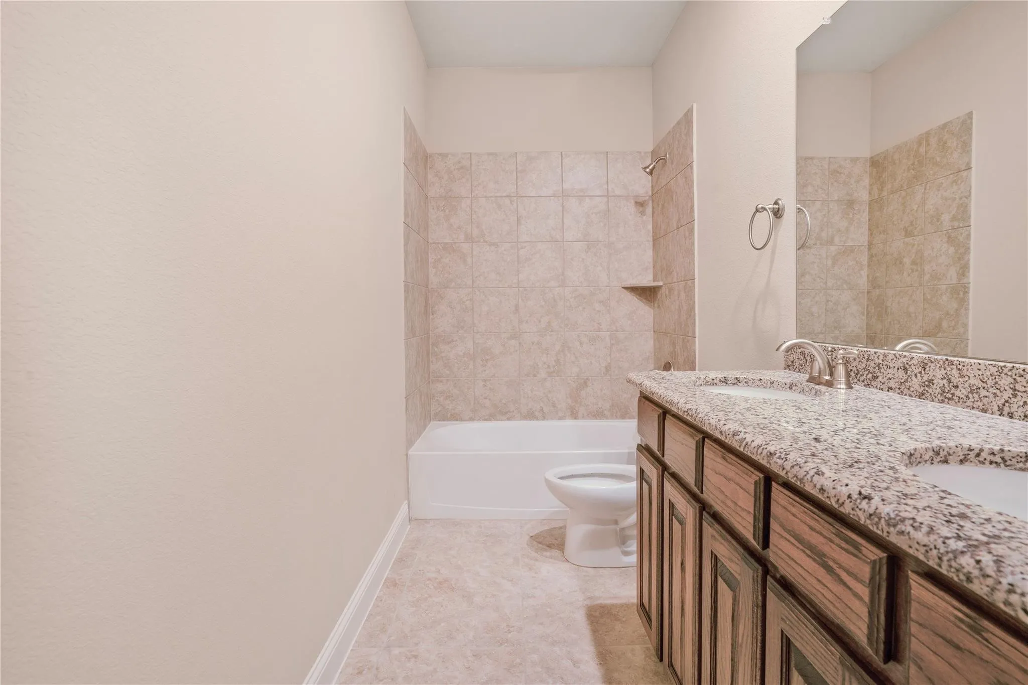 Single Family Residence For Sale in Kaufman County , 276 Goliad Trail, Forney, Texas 75126, 4 Bedroom, 3 Bathroom, 3 Garage spaces, 3,374 Sqft, built in 2017, mls#21303313, Real Estate Agent in Forney, Homes For Sale in Kaufman county, Homes For Sale in Forney, Realtor in Forney Texas, Real Estate Brokerage Independent Realty Texas, Luminita Cordes Realtor