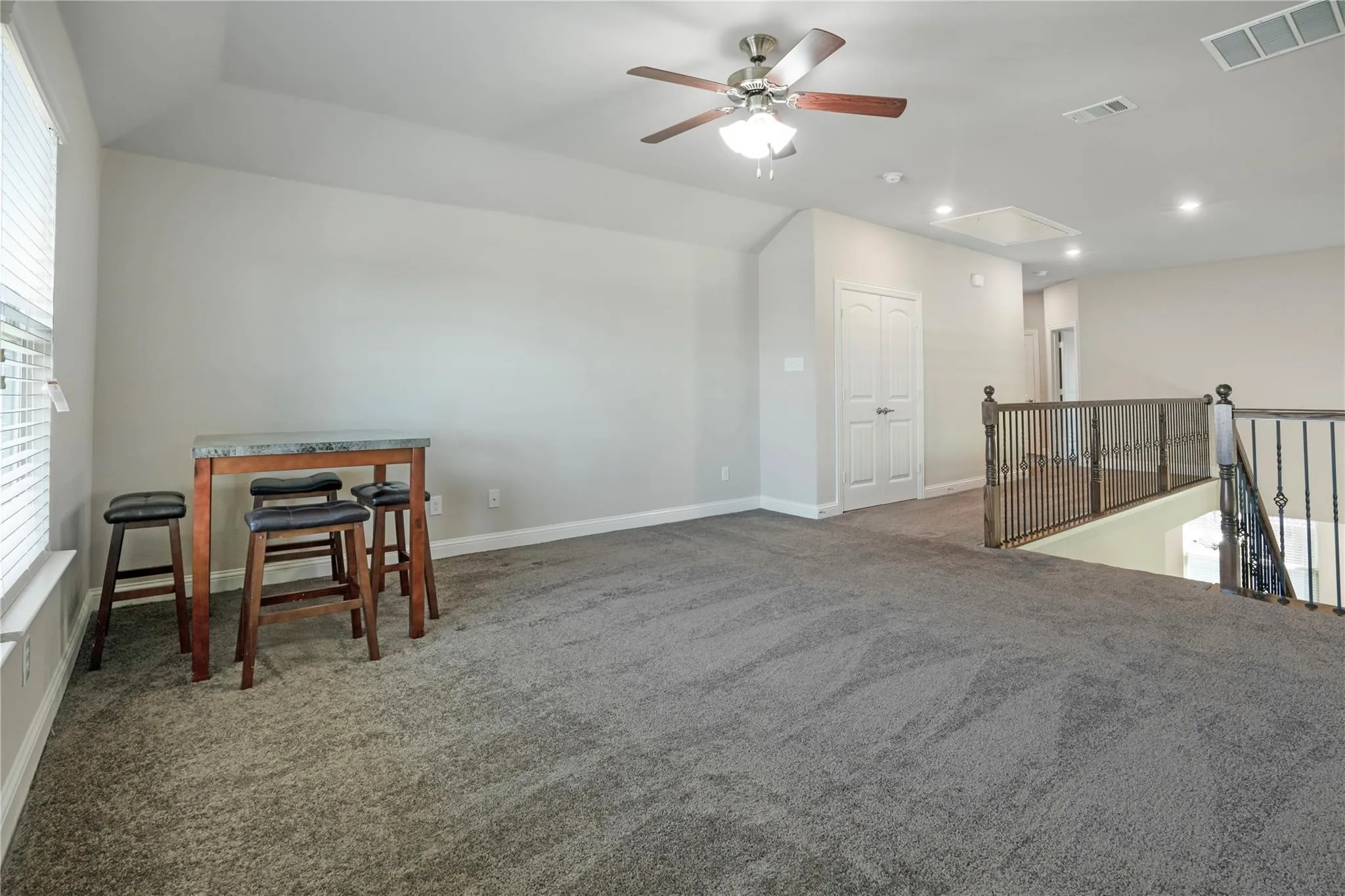 Single Family Residence For Sale in Kaufman County , 276 Goliad Trail, Forney, Texas 75126, 4 Bedroom, 3 Bathroom, 3 Garage spaces, 3,374 Sqft, built in 2017, mls#21303313, Real Estate Agent in Forney, Homes For Sale in Kaufman county, Homes For Sale in Forney, Realtor in Forney Texas, Real Estate Brokerage Independent Realty Texas, Luminita Cordes Realtor