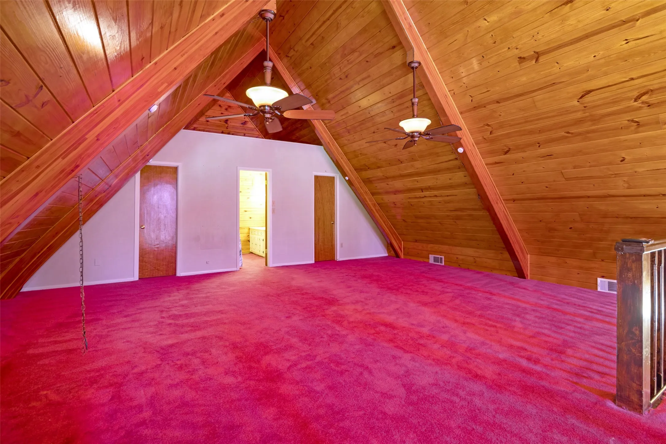 Single Family Residence For Sale in Red River (TX) County , 401 N Main Street, Bogata, Texas 75417, 3 Bedroom, 3 Bathroom, 2 Garage spaces, 2,288 Sqft, built in 1952, mls#21301367, Real Estate Agent in Bogata, Homes For Sale in Red River (TX) county, Homes For Sale in Bogata, Realtor in Bogata Texas, Real Estate Brokerage Independent Realty Texas, Luminita Cordes Realtor