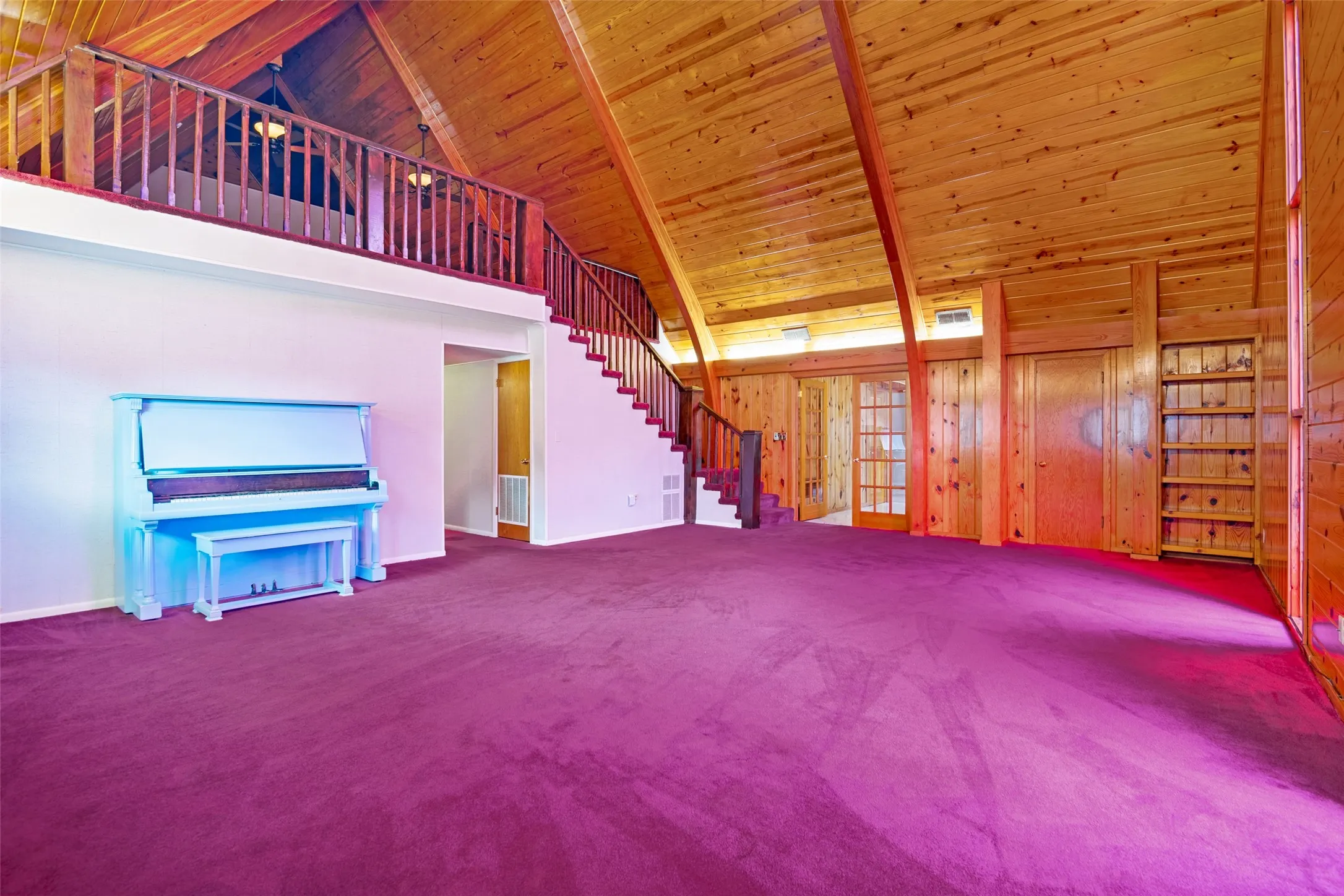 Single Family Residence For Sale in Red River (TX) County , 401 N Main Street, Bogata, Texas 75417, 3 Bedroom, 3 Bathroom, 2 Garage spaces, 2,288 Sqft, built in 1952, mls#21301367, Real Estate Agent in Bogata, Homes For Sale in Red River (TX) county, Homes For Sale in Bogata, Realtor in Bogata Texas, Real Estate Brokerage Independent Realty Texas, Luminita Cordes Realtor