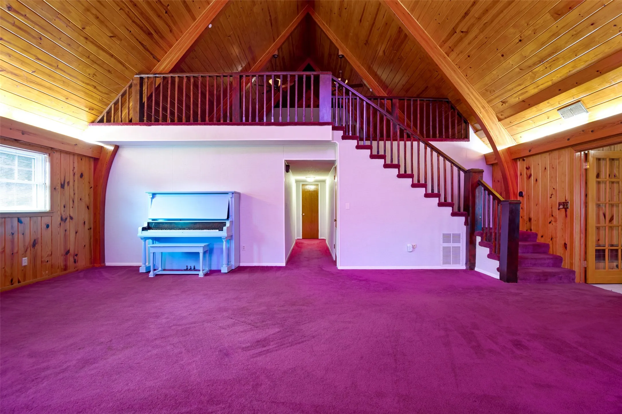 Single Family Residence For Sale in Red River (TX) County , 401 N Main Street, Bogata, Texas 75417, 3 Bedroom, 3 Bathroom, 2 Garage spaces, 2,288 Sqft, built in 1952, mls#21301367, Real Estate Agent in Bogata, Homes For Sale in Red River (TX) county, Homes For Sale in Bogata, Realtor in Bogata Texas, Real Estate Brokerage Independent Realty Texas, Luminita Cordes Realtor