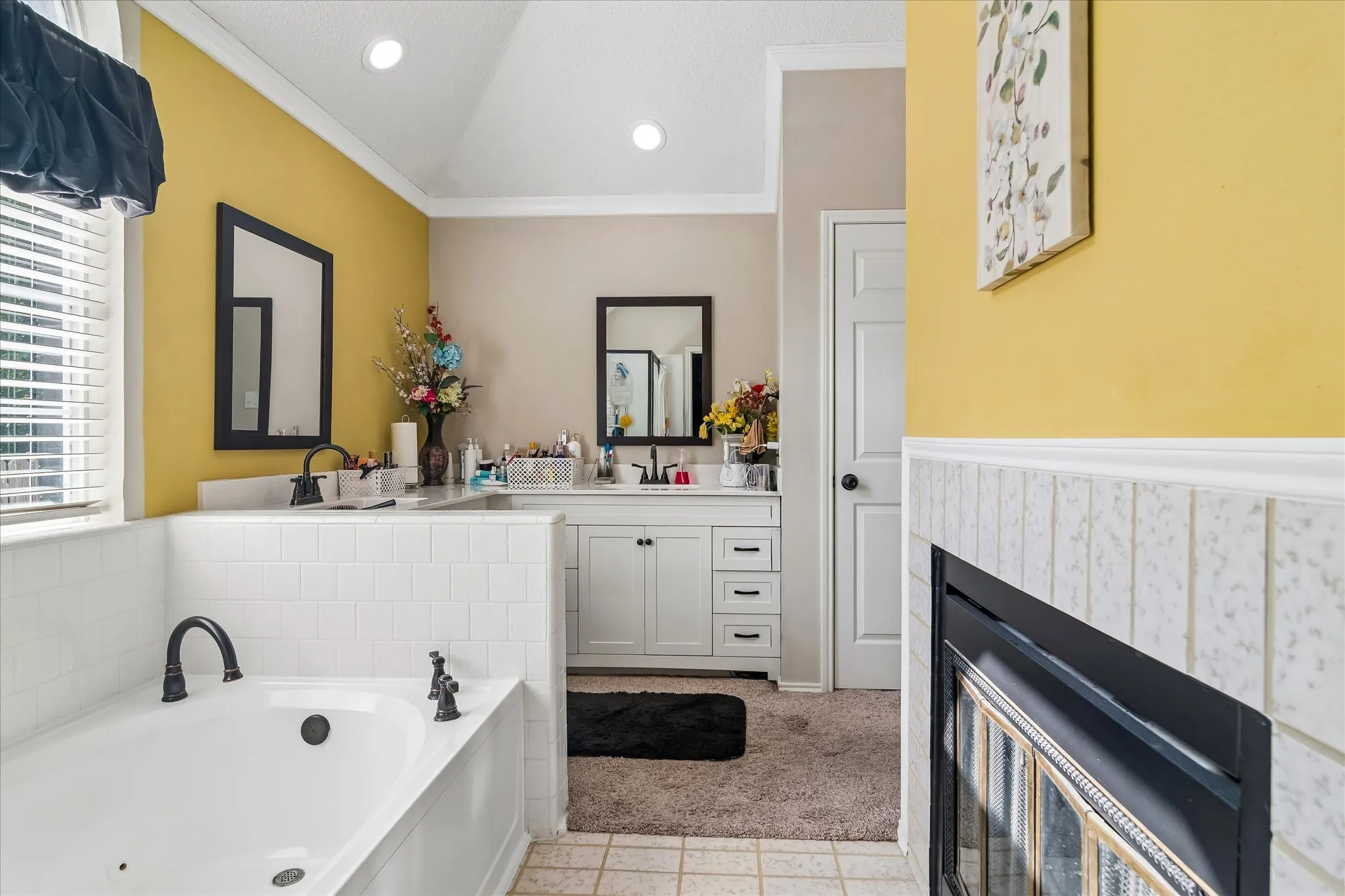 Single Family Residence For Sale in Dallas County , 804 Clover Hill Lane, Cedar Hill, Texas 75104, 3 Bedroom, 2 Bathroom, 2 Garage spaces, 1,800 Sqft, built in 1987, mls#21298853, Real Estate Agent in Cedar Hill, Homes For Sale in Dallas county, Homes For Sale in Cedar Hill, Realtor in Cedar Hill Texas, Real Estate Brokerage Independent Realty Texas, Luminita Cordes Realtor