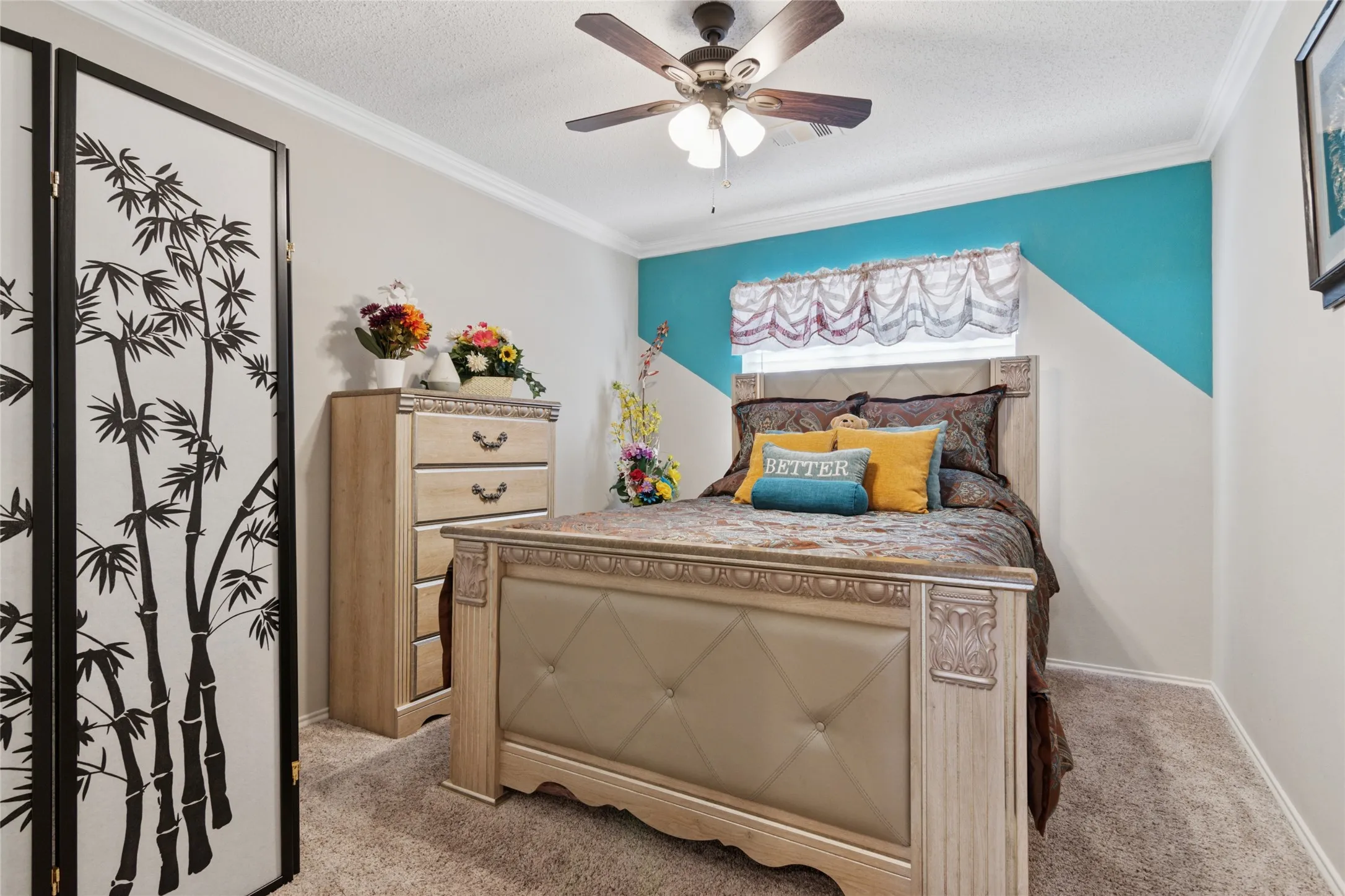 Single Family Residence For Sale in Dallas County , 804 Clover Hill Lane, Cedar Hill, Texas 75104, 3 Bedroom, 2 Bathroom, 2 Garage spaces, 1,800 Sqft, built in 1987, mls#21298853, Real Estate Agent in Cedar Hill, Homes For Sale in Dallas county, Homes For Sale in Cedar Hill, Realtor in Cedar Hill Texas, Real Estate Brokerage Independent Realty Texas, Luminita Cordes Realtor