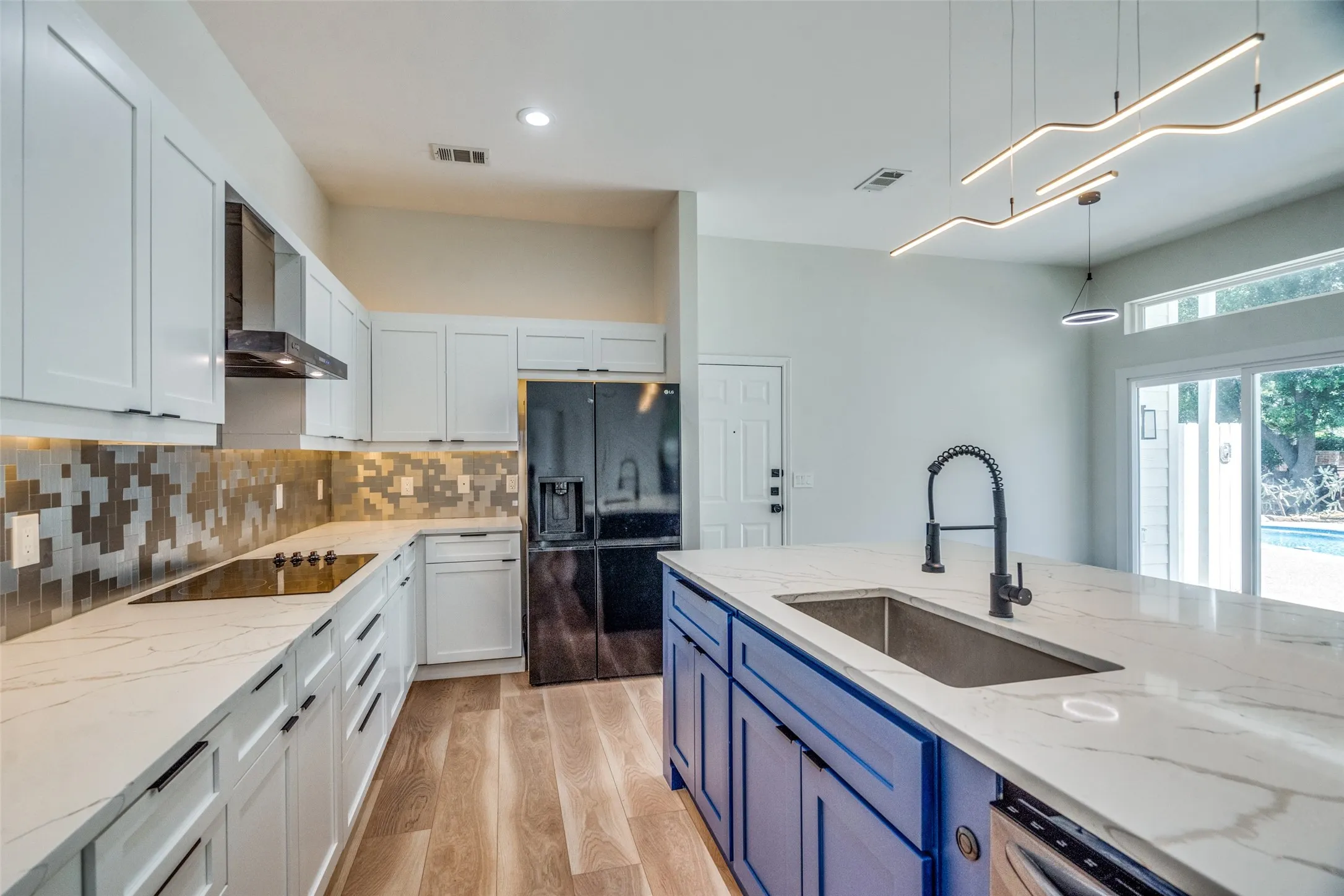 Single Family Residence For Sale in Collin County , 6032 Ainsdale Court, Dallas, Texas 75252, 4 Bedroom, 3 Bathroom, 2 Garage spaces, 2,387 Sqft, built in 1994, mls#21295100, Real Estate Agent in Dallas, Homes For Sale in Collin county, Homes For Sale in Dallas, Realtor in Dallas Texas, Real Estate Brokerage Independent Realty Texas, Luminita Cordes Realtor