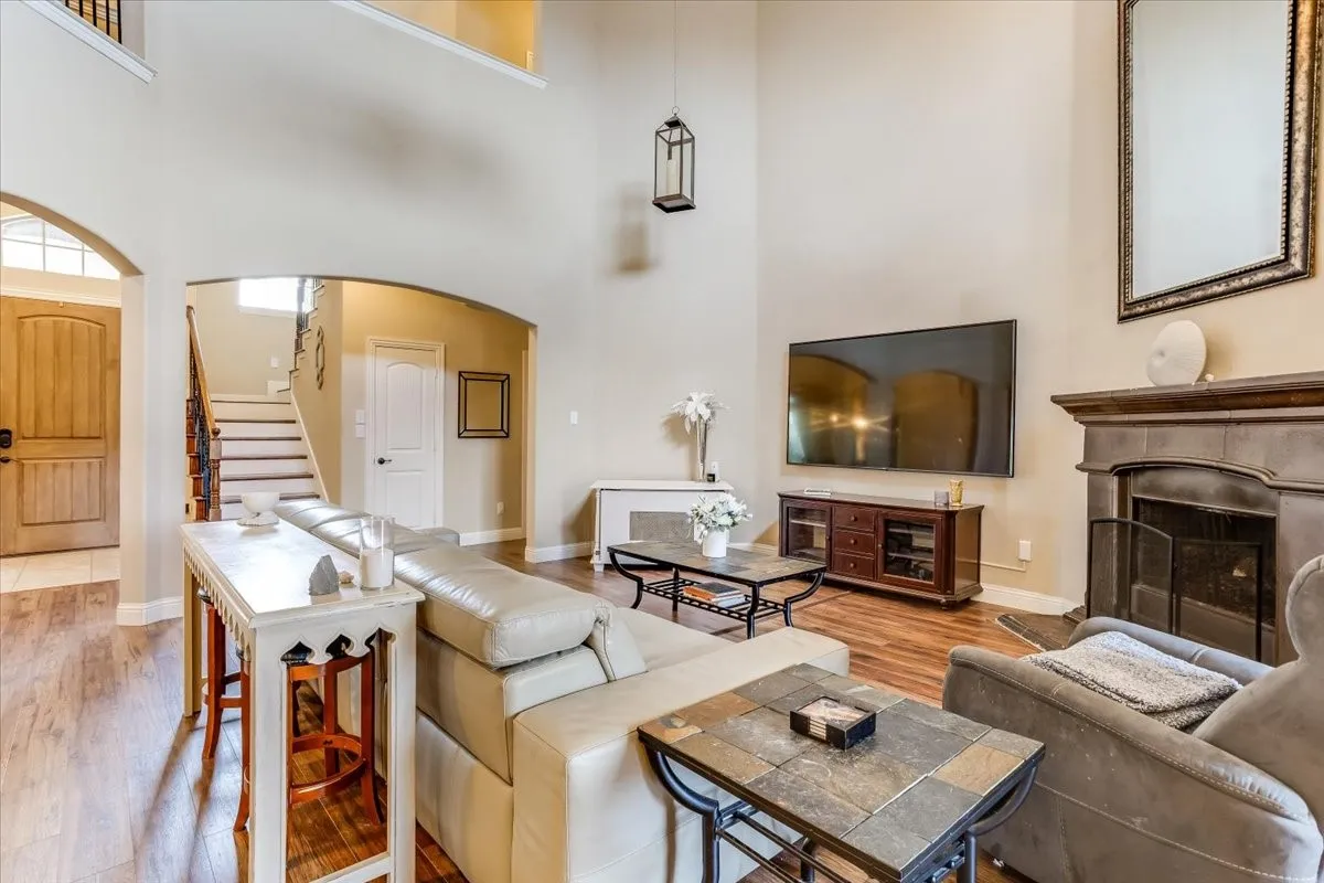 Single Family Residence For Sale in Collin County , 3608 Bright Star Way, Plano, Texas 75074, 6 Bedrooms, 4 Bathrooms, 2 Garage spaces, 3,807 Sqft, built in 2012, Price $690,000, mls#21302471, Real Estate Agent in Plano, Homes For Sale in Collin county, Homes For Sale in Plano, Realtor in Plano Texas, Real Estate Brokerage Independent Realty Texas, Luminita Cordes Realtor