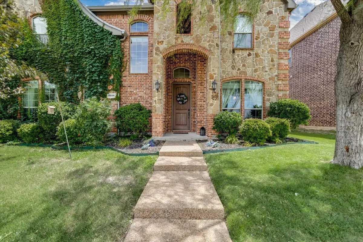 Single Family Residence For Sale in Collin County , 3608 Bright Star Way, Plano, Texas 75074, 6 Bedrooms, 4 Bathrooms, 2 Garage spaces, 3,807 Sqft, built in 2012, Price $690,000, mls#21302471, Real Estate Agent in Plano, Homes For Sale in Collin county, Homes For Sale in Plano, Realtor in Plano Texas, Real Estate Brokerage Independent Realty Texas, Luminita Cordes Realtor