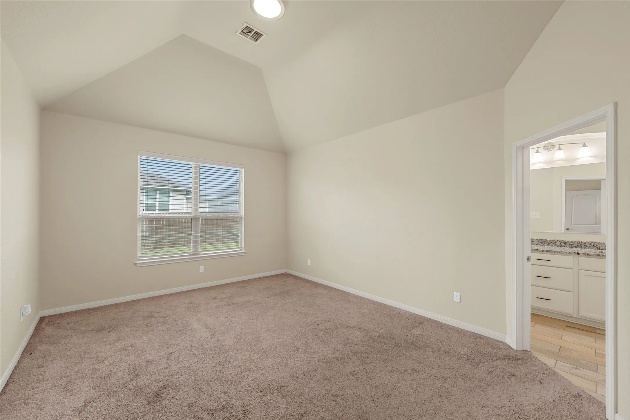 Single Family Residence For Sale in Mc Lennan County , 10249 Biltmore Drive, Waco, Texas 76708, 5 Bedroom, 4 Bathroom, 2 Garage spaces, 2,485 Sqft, built in 2017, mls#21301387, Real Estate Agent in Waco, Homes For Sale in Mc Lennan county, Homes For Sale in Waco, Realtor in Waco Texas, Real Estate Brokerage Independent Realty Texas, Luminita Cordes Realtor