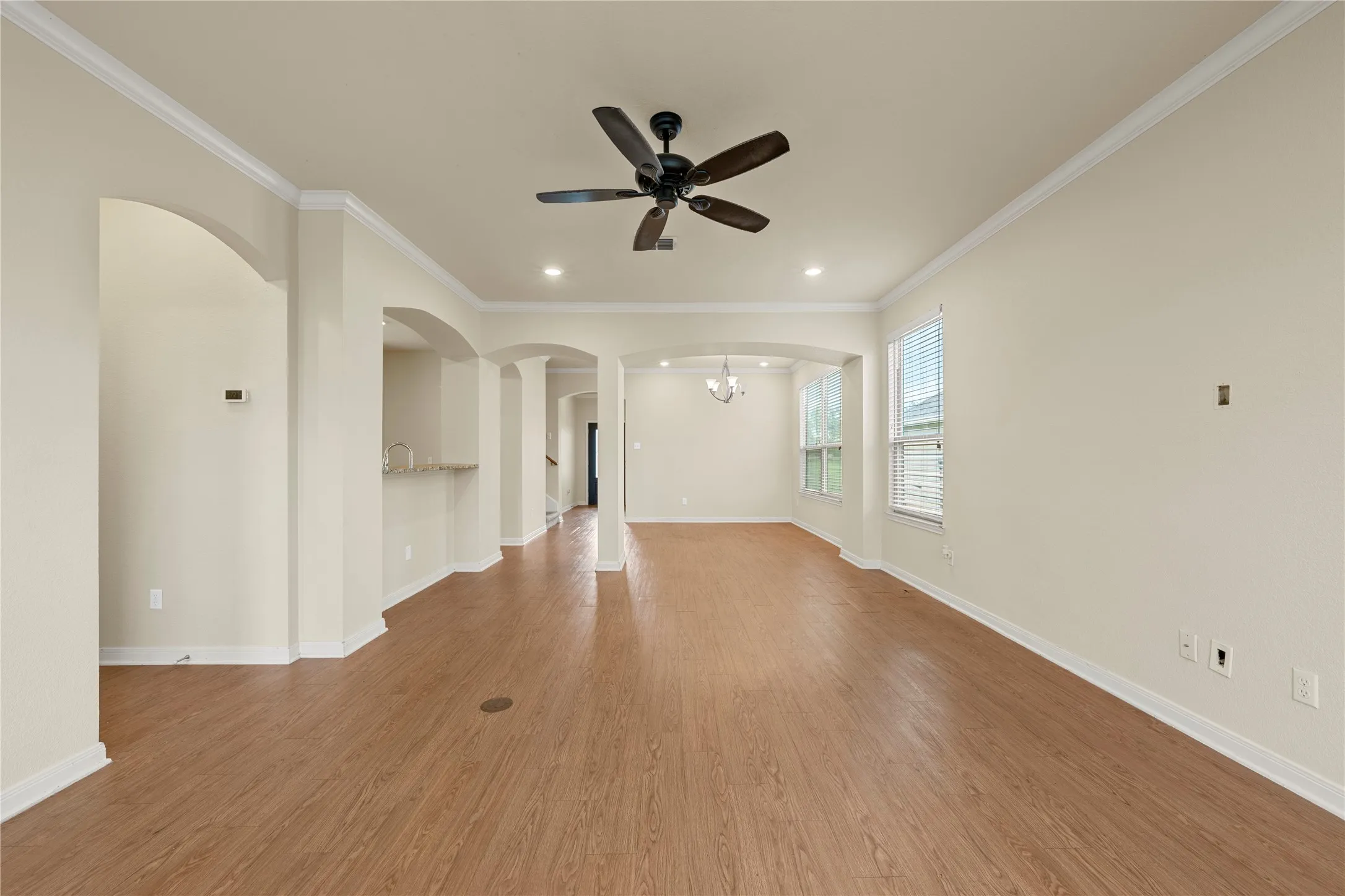Single Family Residence For Sale in Mc Lennan County , 10249 Biltmore Drive, Waco, Texas 76708, 5 Bedroom, 4 Bathroom, 2 Garage spaces, 2,485 Sqft, built in 2017, mls#21301387, Real Estate Agent in Waco, Homes For Sale in Mc Lennan county, Homes For Sale in Waco, Realtor in Waco Texas, Real Estate Brokerage Independent Realty Texas, Luminita Cordes Realtor