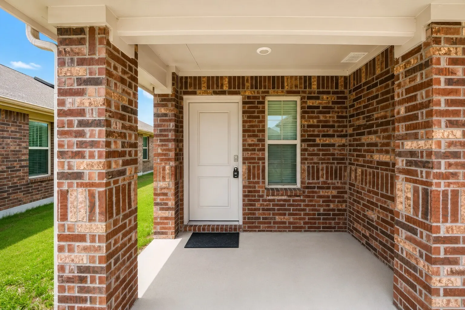 Single Family Residence For Sale in Kaufman County , 3416 Ibex Way, Crandall, Texas 75114, 3 Bedroom, 2 Bathroom, 2 Garage spaces, 1,330 Sqft, built in 2022, mls#21299819, Real Estate Agent in Crandall, Homes For Sale in Kaufman county, Homes For Sale in Crandall, Realtor in Crandall Texas, Real Estate Brokerage Independent Realty Texas, Luminita Cordes Realtor