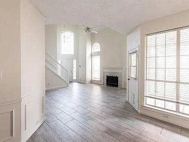 Single Family Residence For Rent in Denton County , 943 Winterstone Drive, Lewisville, Texas 75067, 3 Bedroom, 3 Bathroom, 2 Garage spaces, 1,750 Sqft, built in 1993, mls#21302720, Real Estate Agent in Lewisville, Homes For Rent in Denton county, Homes For Rent in Lewisville, Realtor in Lewisville Texas, Real Estate Brokerage Independent Realty Texas, Luminita Cordes Realtor