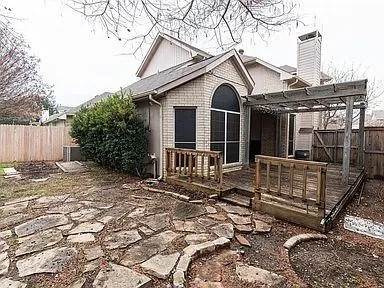 Single Family Residence For Rent in Denton County , 943 Winterstone Drive, Lewisville, Texas 75067, 3 Bedroom, 3 Bathroom, 2 Garage spaces, 1,750 Sqft, built in 1993, mls#21302720, Real Estate Agent in Lewisville, Homes For Rent in Denton county, Homes For Rent in Lewisville, Realtor in Lewisville Texas, Real Estate Brokerage Independent Realty Texas, Luminita Cordes Realtor