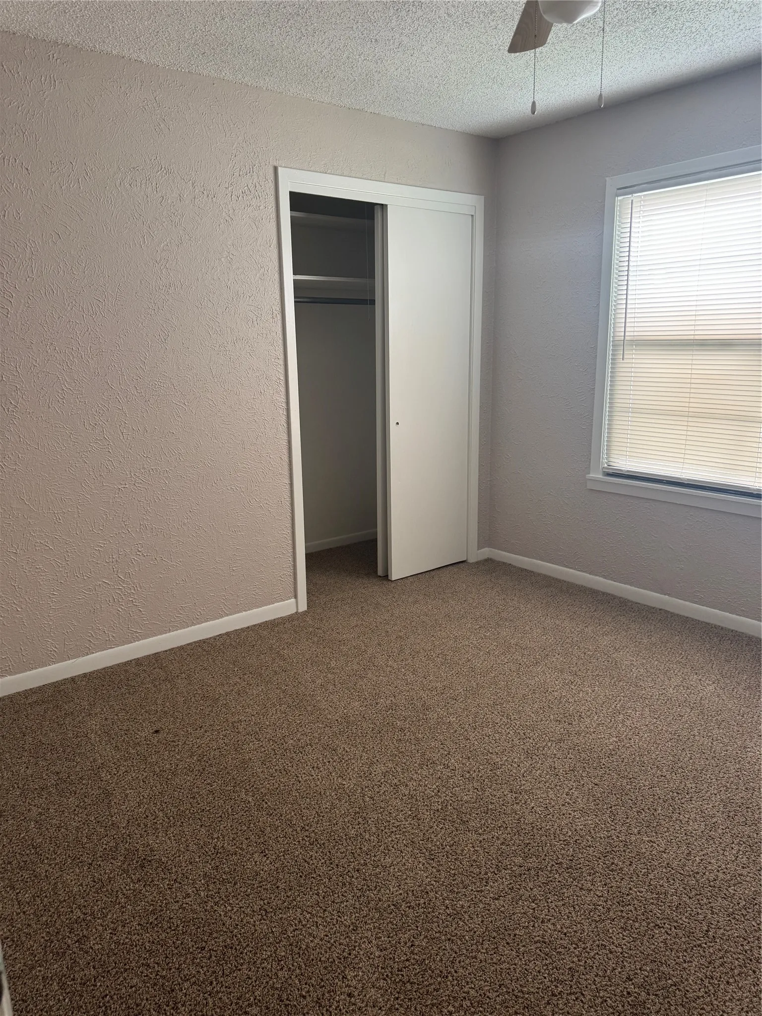 Single Family Residence For Sale in Hunt County , 6006 Sayle Street, Greenville, Texas 75402, 3 Bedroom, 1 Bathroom, 1 Garage spaces, 1,127 Sqft, built in 1958, mls#21302110, Real Estate Agent in Greenville, Homes For Sale in Hunt county, Homes For Sale in Greenville, Realtor in Greenville Texas, Real Estate Brokerage Independent Realty Texas, Luminita Cordes Realtor