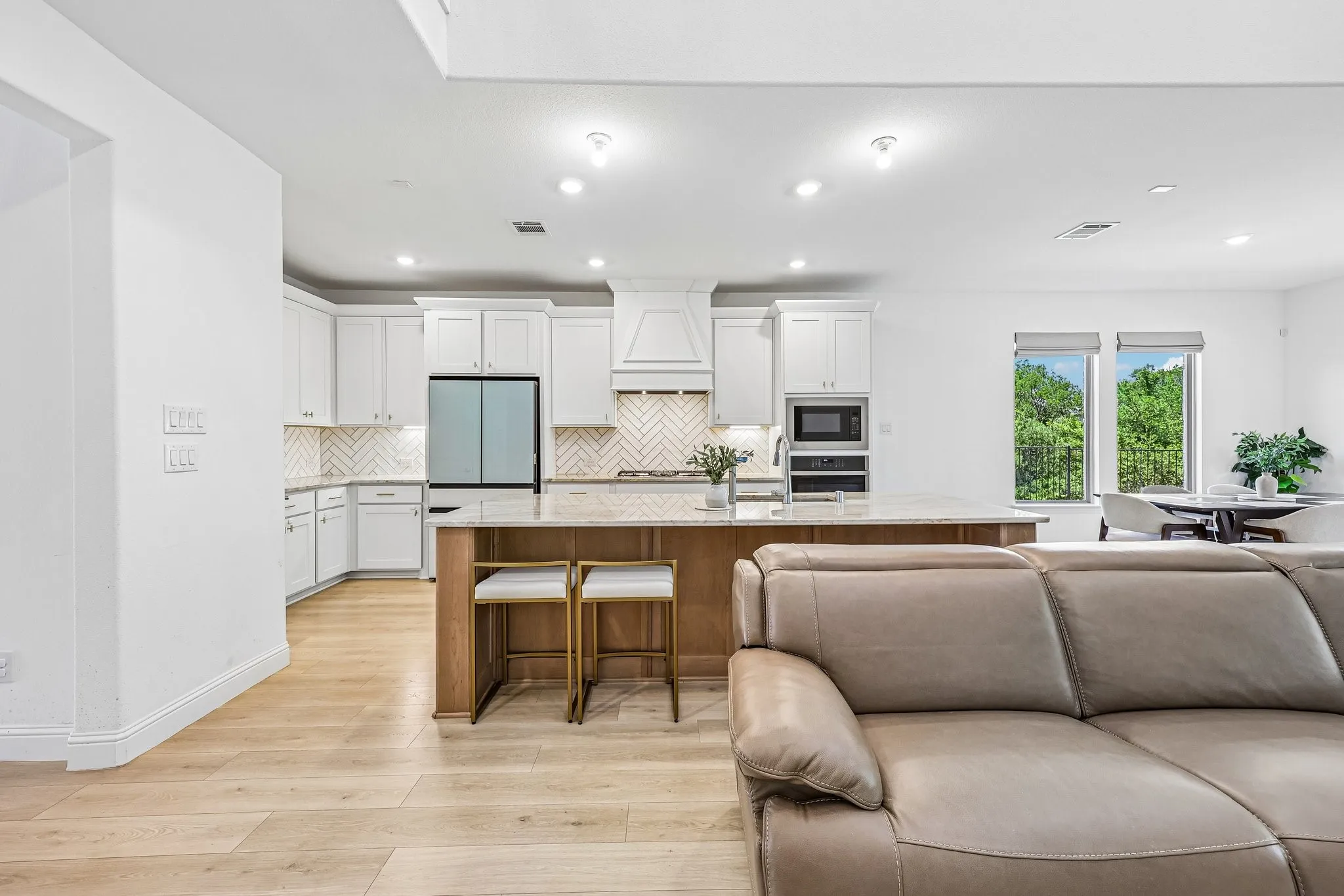 Single Family Residence For Sale in Collin County , 4208 Tawakoni Drive, Mc Kinney, Texas 75071, 4 Bedroom, 4 Bathroom, 2 Garage spaces, 2,703 Sqft, built in 2023, mls#21300920, Real Estate Agent in Mc Kinney, Homes For Sale in Collin county, Homes For Sale in Mc Kinney, Realtor in Mc Kinney Texas, Real Estate Brokerage Independent Realty Texas, Luminita Cordes Realtor
