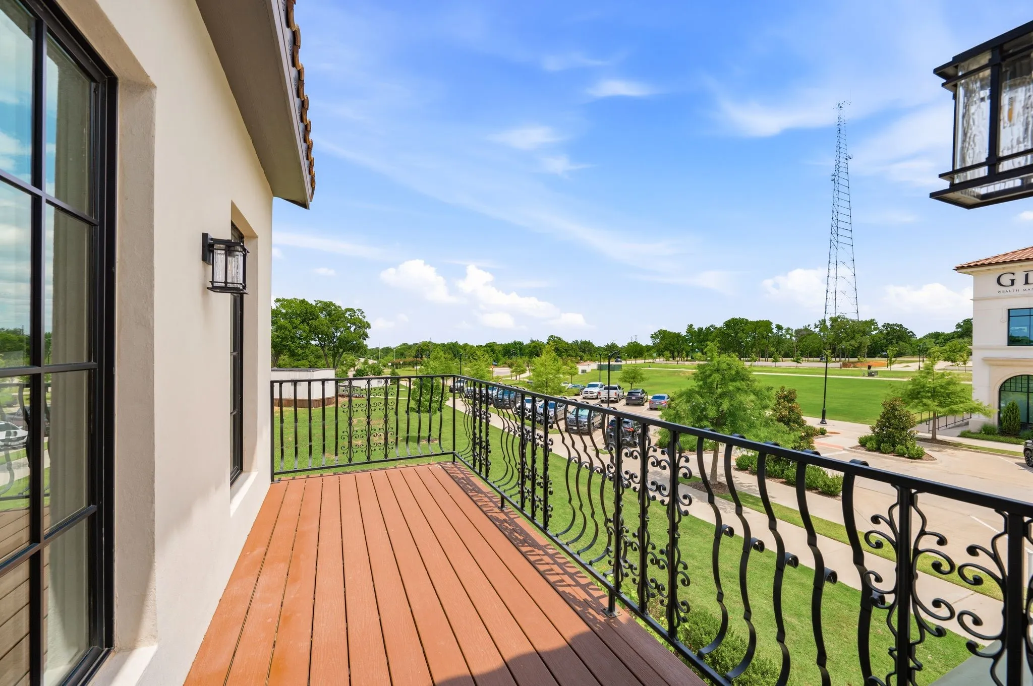 Single Family Residence For Sale in Tarrant County , 2913 Lakeside Village Boulevard, Flower Mound, Texas 75022, 4 Bedroom, 5 Bathroom, 2 Garage spaces, 3,447 Sqft, built in 2024, mls#21269760, Real Estate Agent in Flower Mound, Homes For Sale in Tarrant county, Homes For Sale in Flower Mound, Realtor in Flower Mound Texas, Real Estate Brokerage Independent Realty Texas, Luminita Cordes Realtor