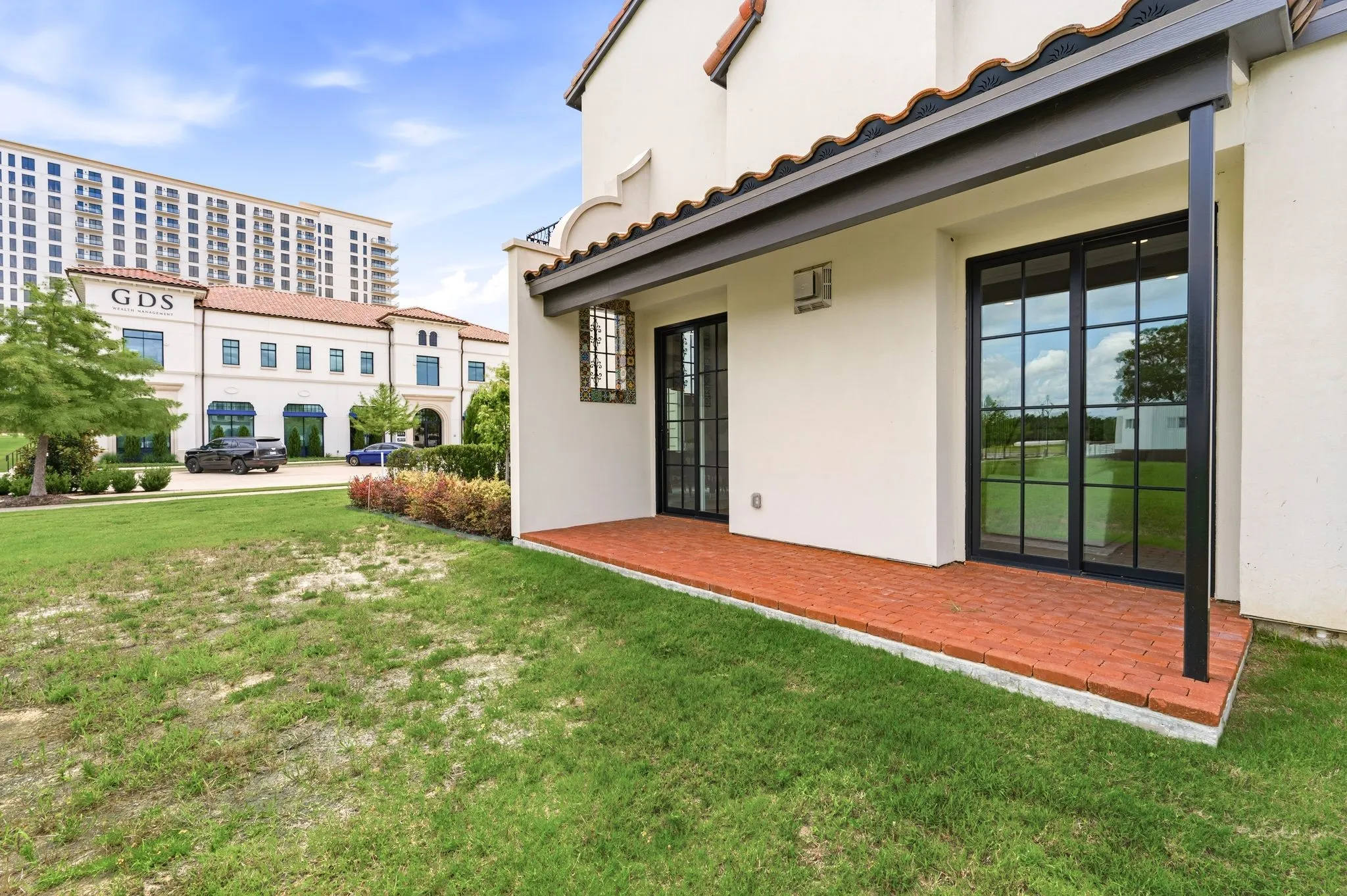 Single Family Residence For Sale in Tarrant County , 2913 Lakeside Village Boulevard, Flower Mound, Texas 75022, 4 Bedroom, 5 Bathroom, 2 Garage spaces, 3,447 Sqft, built in 2024, mls#21269760, Real Estate Agent in Flower Mound, Homes For Sale in Tarrant county, Homes For Sale in Flower Mound, Realtor in Flower Mound Texas, Real Estate Brokerage Independent Realty Texas, Luminita Cordes Realtor