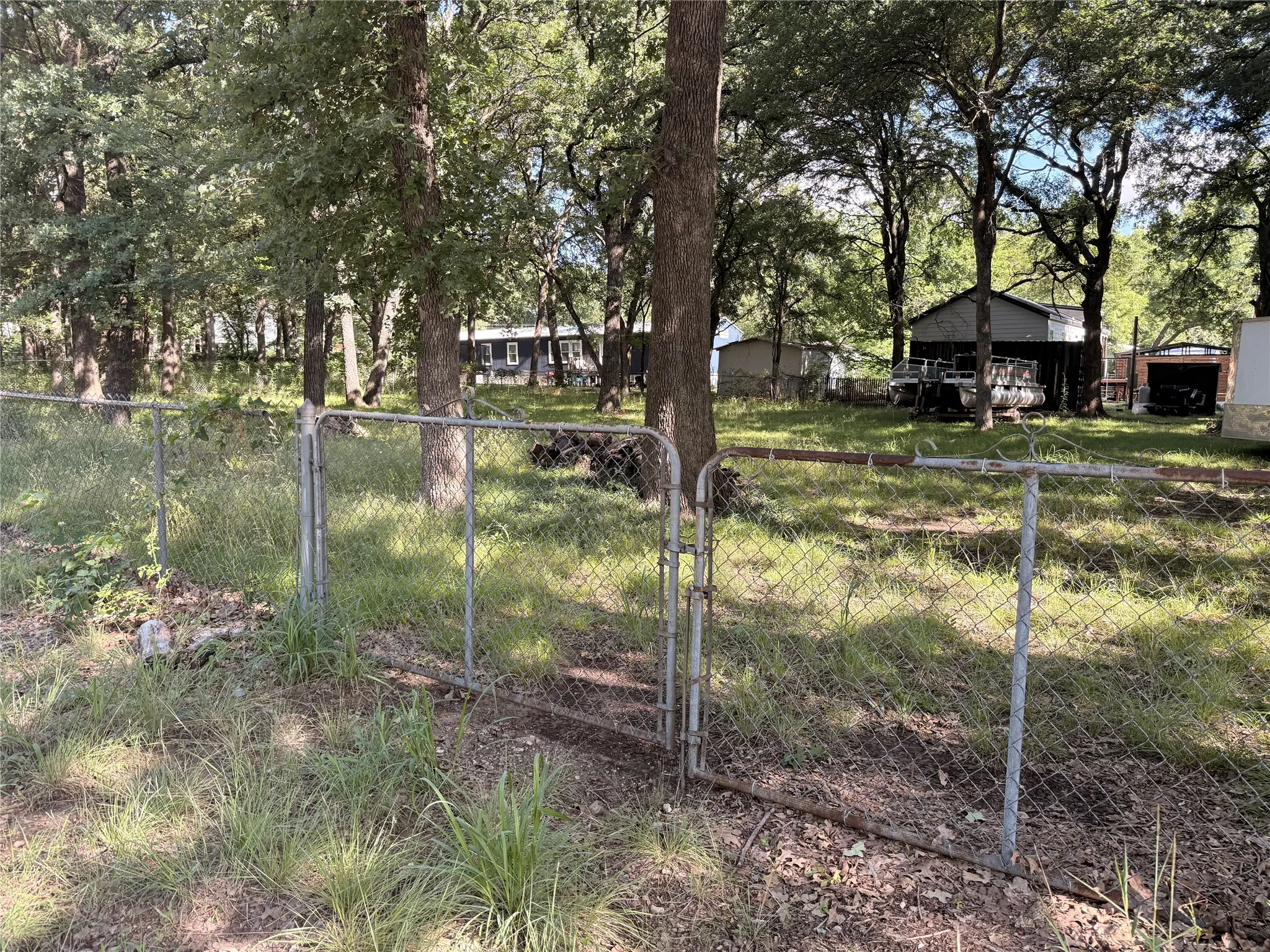 Unimproved Land For Sale in Grayson County , TBD Newcastle Street, Gordonville, Texas 76245, 0, 0, Garage spaces, 0 Sqft, built in 0, Price $69,000, mls#21303393, Real Estate Agent in Gordonville, Homes For Sale in Grayson county, Homes For Sale in Gordonville, Realtor in Gordonville Texas, Real Estate Brokerage Independent Realty Texas, Luminita Cordes Realtor