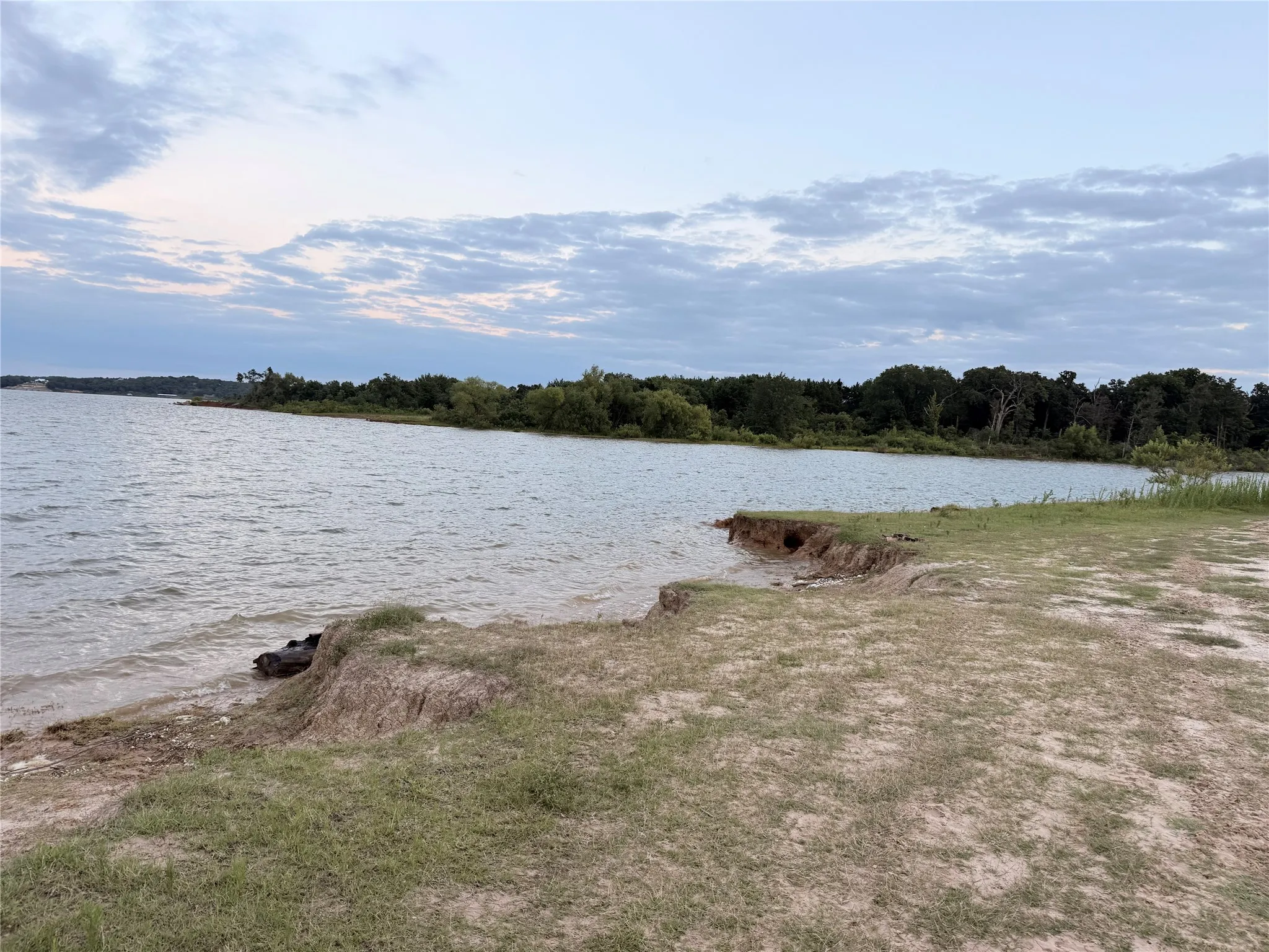 Beach access available via walking trails at the end of the street.