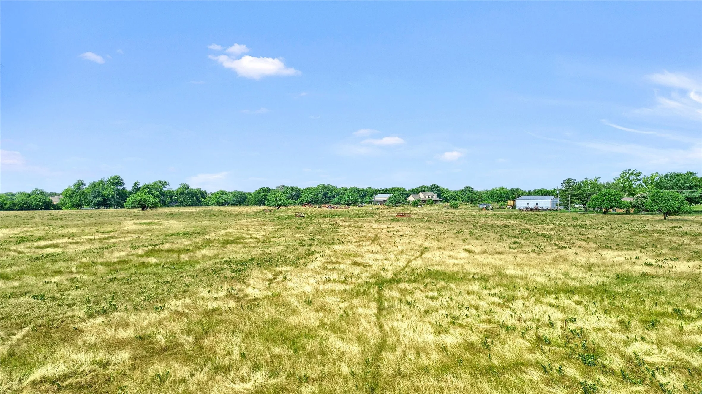 Single Family Residence For Sale in Grayson County , 1730 Mackey Road, Gunter, Texas 75459, 3 Bedroom, 2 Bathroom, 2 Garage spaces, 1,671 Sqft, built in 1985, mls#21303455, Real Estate Agent in Gunter, Homes For Sale in Grayson county, Homes For Sale in Gunter, Realtor in Gunter Texas, Real Estate Brokerage Independent Realty Texas, Luminita Cordes Realtor