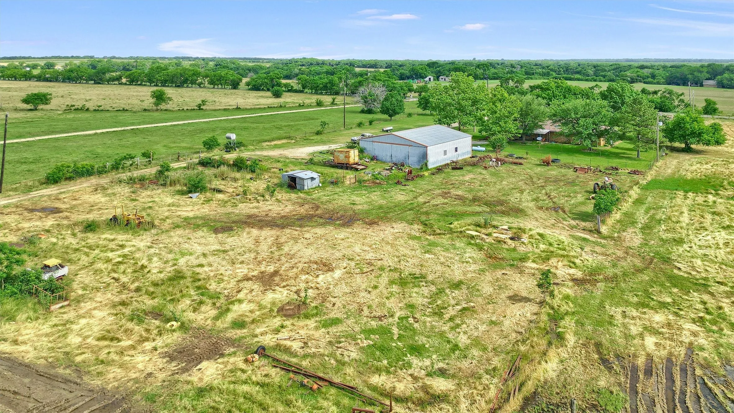 Single Family Residence For Sale in Grayson County , 1730 Mackey Road, Gunter, Texas 75459, 3 Bedroom, 2 Bathroom, 2 Garage spaces, 1,671 Sqft, built in 1985, mls#21303455, Real Estate Agent in Gunter, Homes For Sale in Grayson county, Homes For Sale in Gunter, Realtor in Gunter Texas, Real Estate Brokerage Independent Realty Texas, Luminita Cordes Realtor