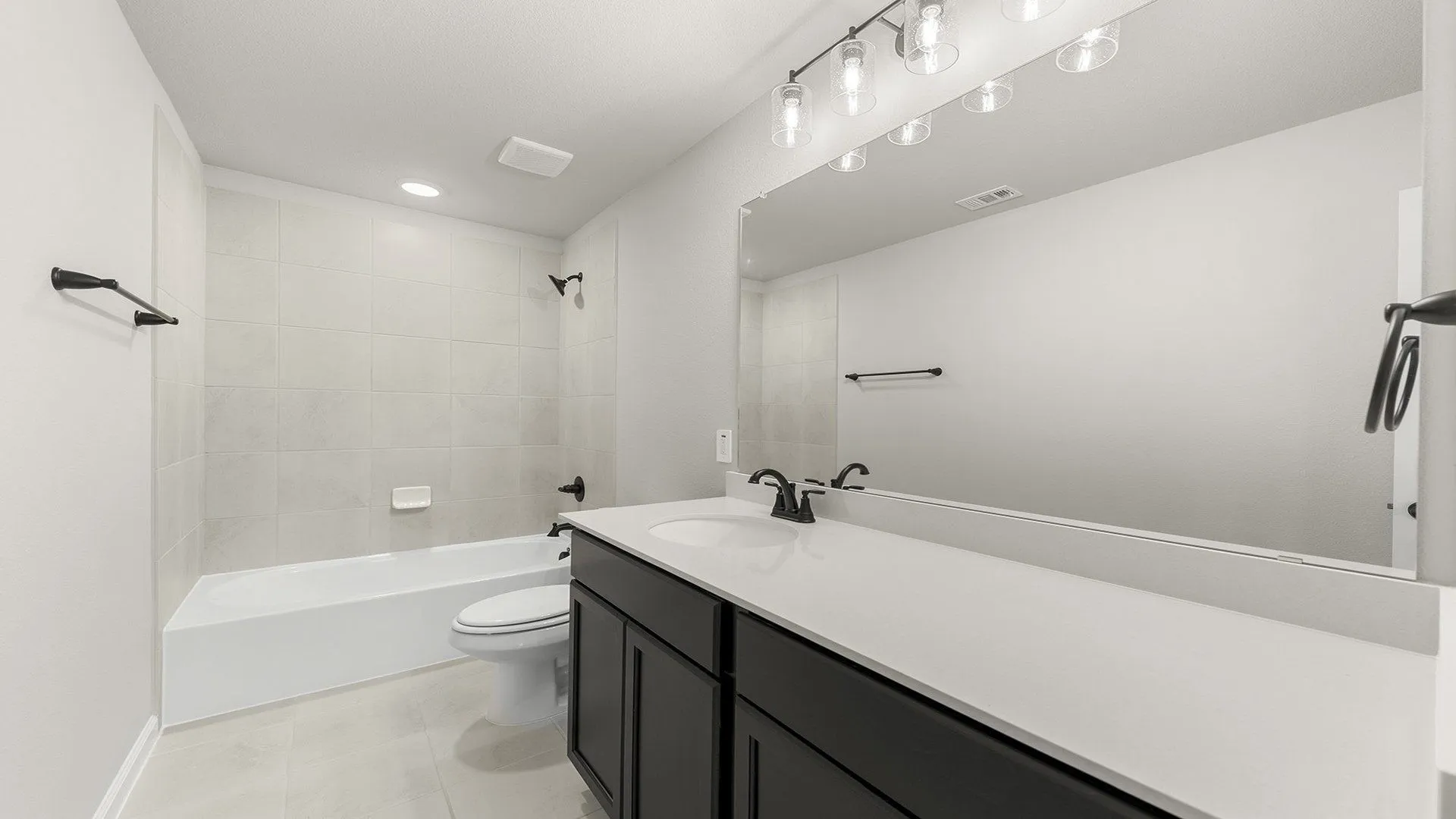 20_21. 1709 Meadow Crest - 2ND Bath
