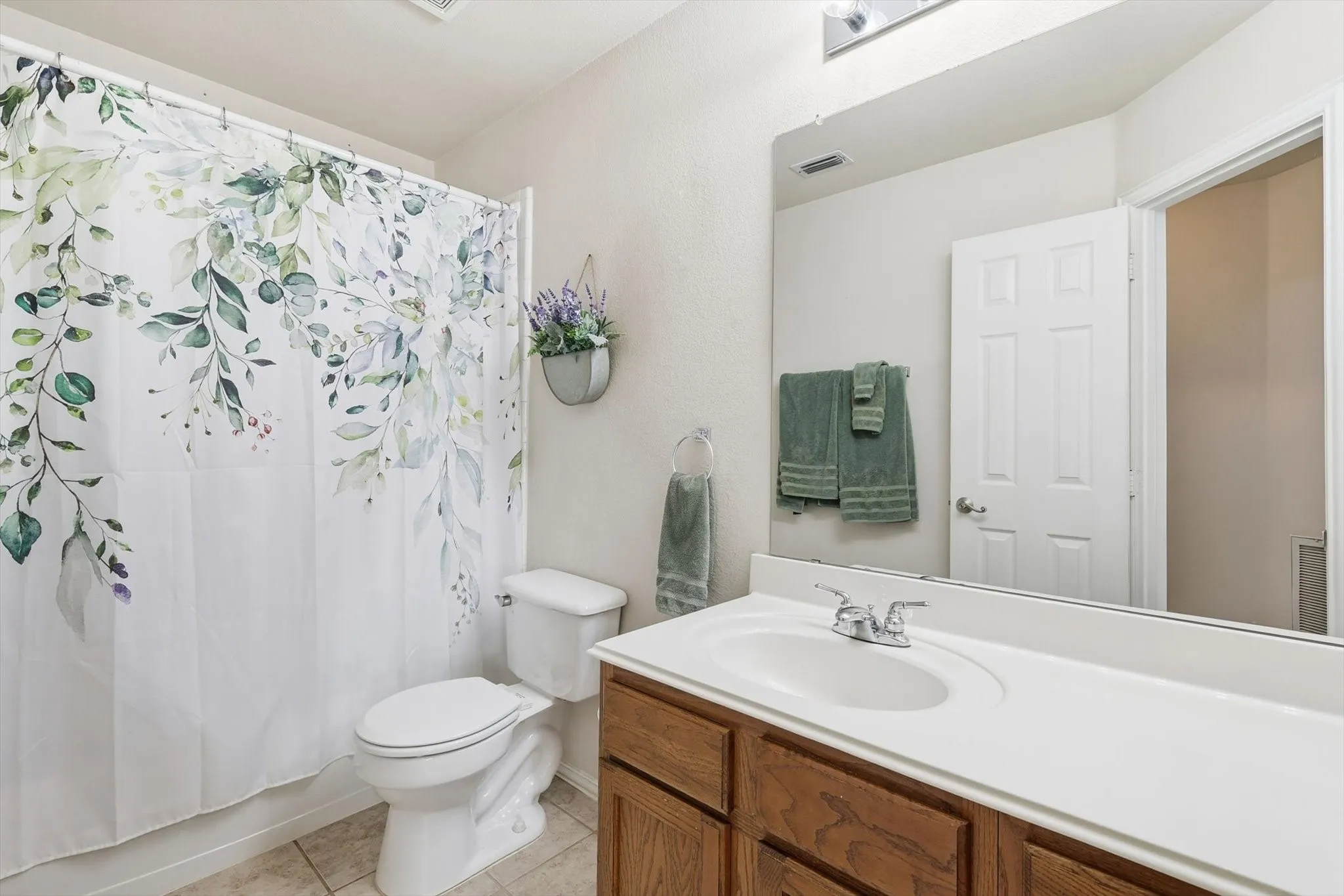 Single Family Residence For Sale in Tarrant County , 4168 Slick Rock, Fort Worth, Texas 76040, 3 Bedroom, 2 Bathroom, 2 Garage spaces, 1,918 Sqft, built in 1997, mls#21303484, Real Estate Agent in Fort Worth, Homes For Sale in Tarrant county, Homes For Sale in Fort Worth, Realtor in Fort Worth Texas, Real Estate Brokerage Independent Realty Texas, Luminita Cordes Realtor