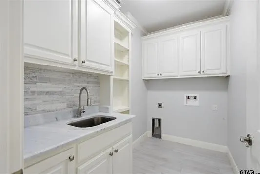 Single Family Residence For Sale in Smith County , 719 Liberty Street, Bullard, Texas 75757, 3 Bedroom, 3 Bathroom, 2 Garage spaces, 1,873 Sqft, built in 2021, mls#21303489, Real Estate Agent in Bullard, Homes For Sale in Smith county, Homes For Sale in Bullard, Realtor in Bullard Texas, Real Estate Brokerage Independent Realty Texas, Luminita Cordes Realtor
