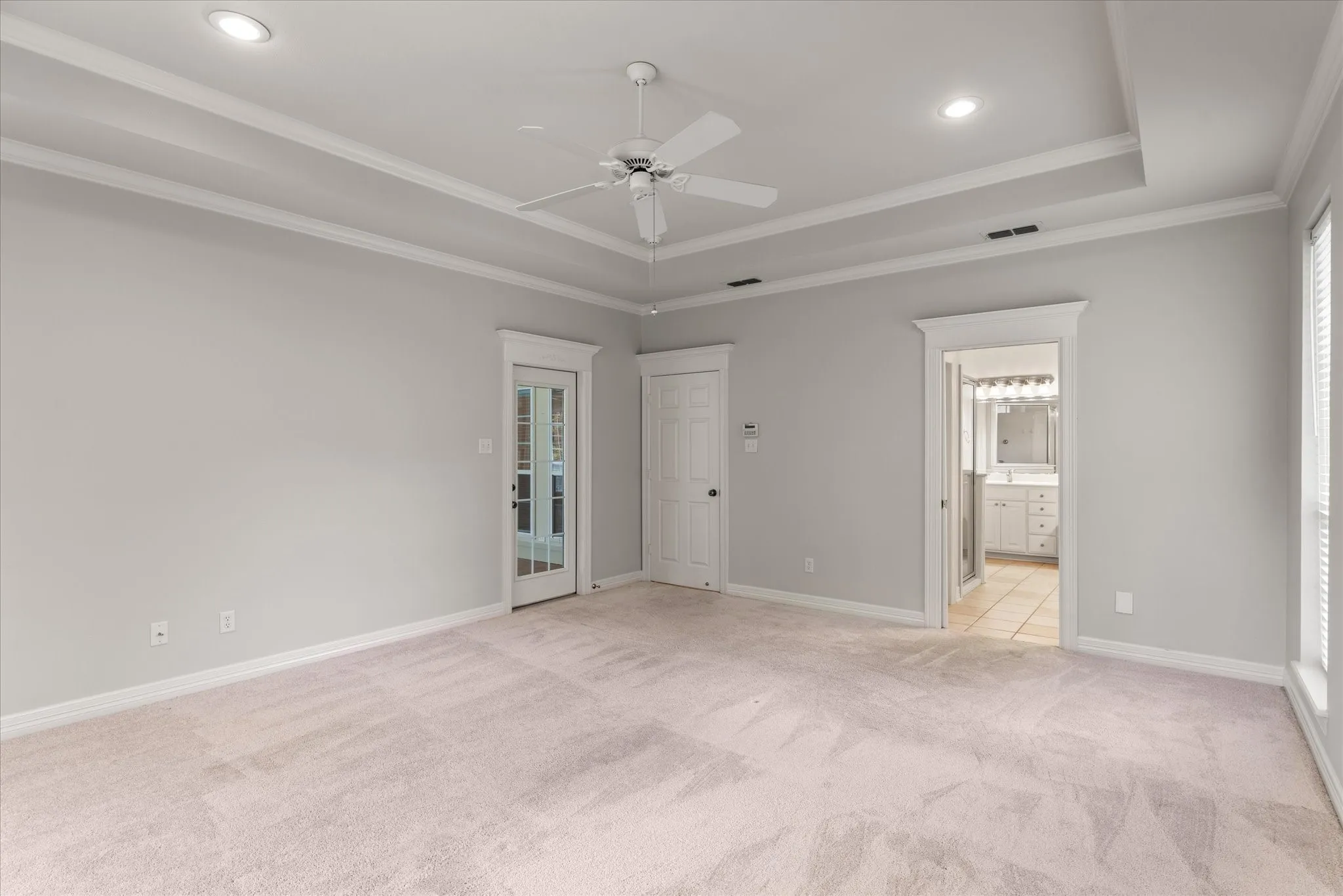 Single Family Residence For Sale in Smith County , 11240 Marsh Wren Circle, Flint, Texas 75762, 4 Bedroom, 3 Bathroom, 3 Garage spaces, 3,258 Sqft, built in 2002, mls#21302774, Real Estate Agent in Flint, Homes For Sale in Smith county, Homes For Sale in Flint, Realtor in Flint Texas, Real Estate Brokerage Independent Realty Texas, Luminita Cordes Realtor