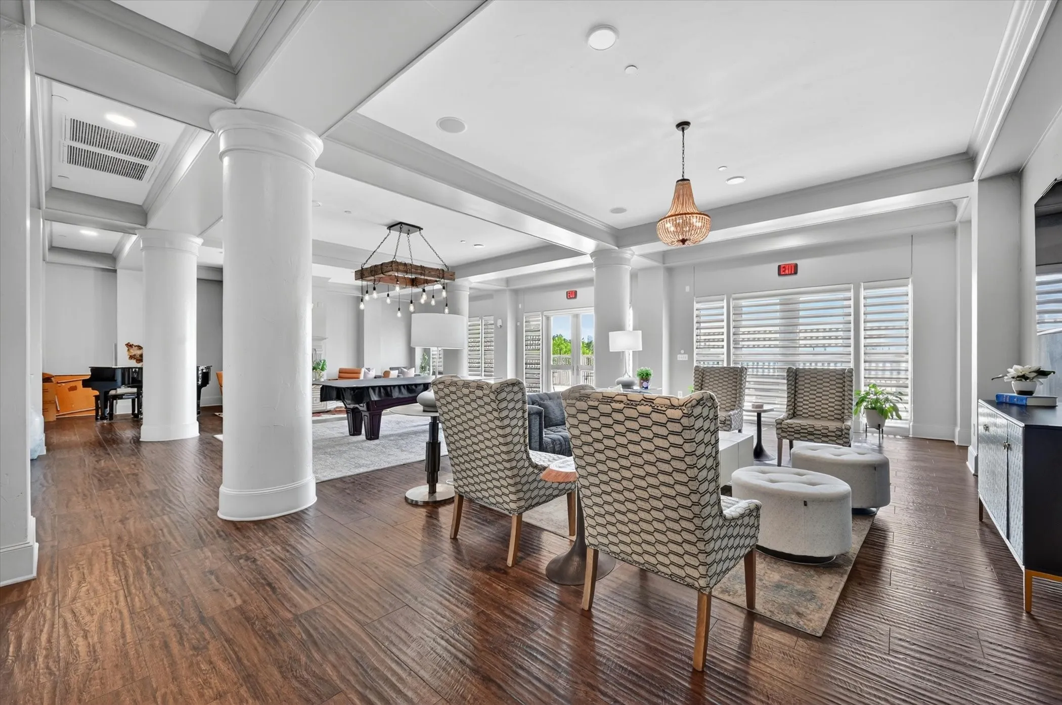 Condominium For Sale in Tarrant County , 501 Samuels Avenue 110, Fort Worth, Texas 76102, 2 Bedroom, 2 Bathroom, 2 Garage spaces, 2,091 Sqft, built in 2008, mls#21300332, Real Estate Agent in Fort Worth, Homes For Sale in Tarrant county, Homes For Sale in Fort Worth, Realtor in Fort Worth Texas, Real Estate Brokerage Independent Realty Texas, Luminita Cordes Realtor
