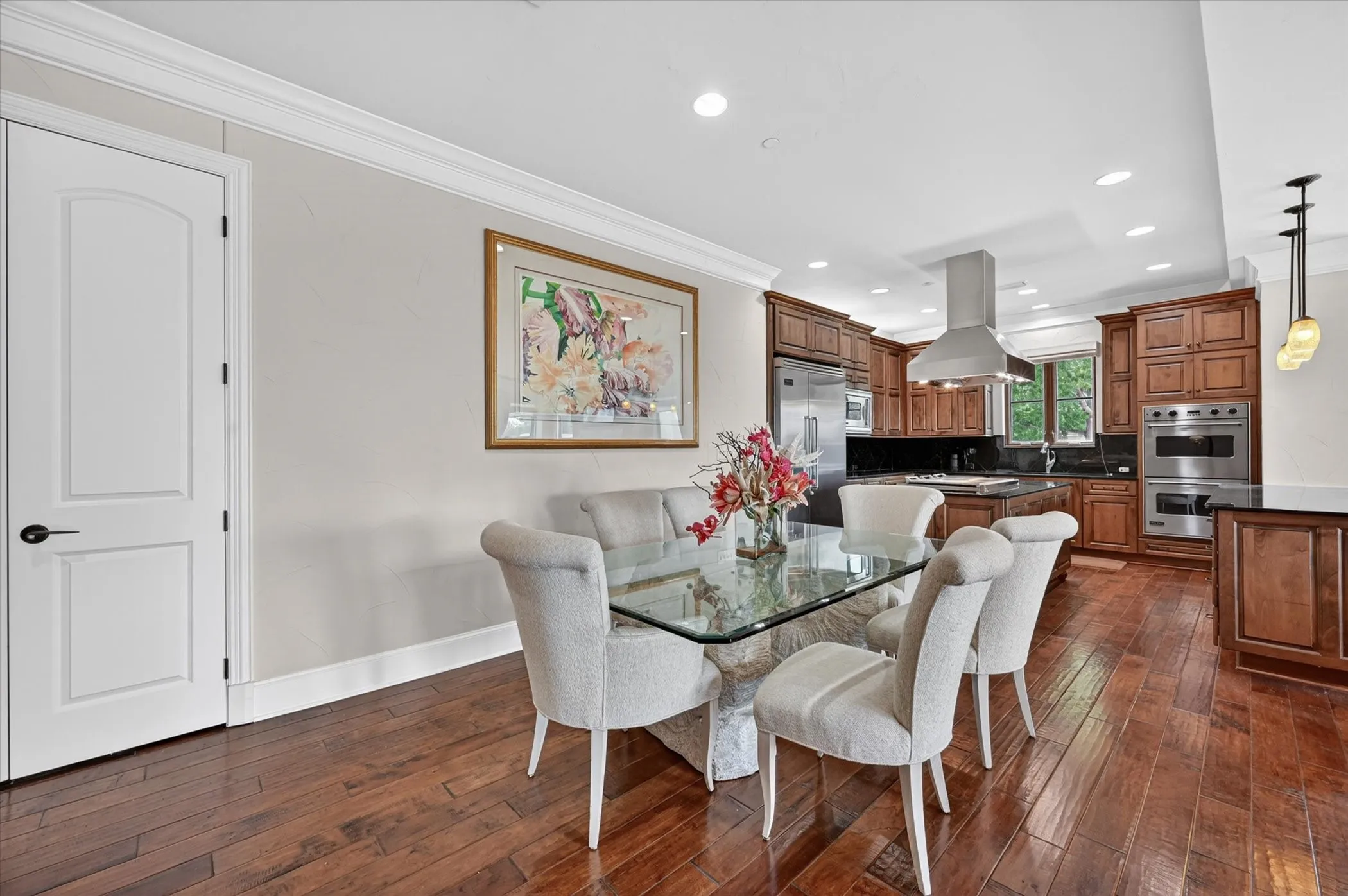 Condominium For Sale in Tarrant County , 501 Samuels Avenue 110, Fort Worth, Texas 76102, 2 Bedroom, 2 Bathroom, 2 Garage spaces, 2,091 Sqft, built in 2008, mls#21300332, Real Estate Agent in Fort Worth, Homes For Sale in Tarrant county, Homes For Sale in Fort Worth, Realtor in Fort Worth Texas, Real Estate Brokerage Independent Realty Texas, Luminita Cordes Realtor