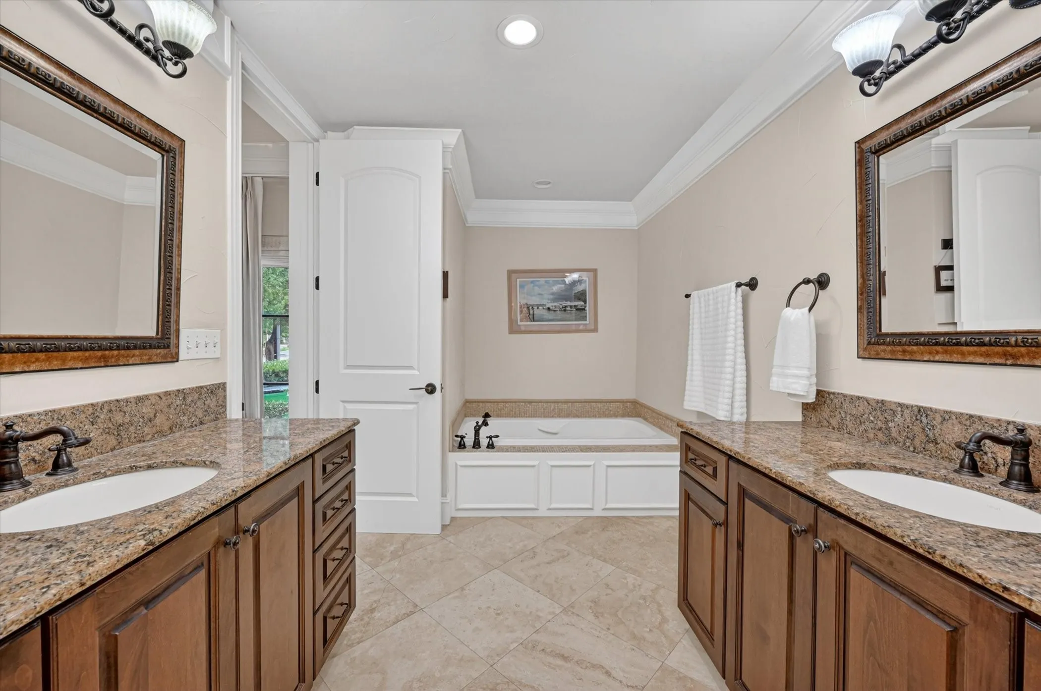 Condominium For Sale in Tarrant County , 501 Samuels Avenue 110, Fort Worth, Texas 76102, 2 Bedroom, 2 Bathroom, 2 Garage spaces, 2,091 Sqft, built in 2008, mls#21300332, Real Estate Agent in Fort Worth, Homes For Sale in Tarrant county, Homes For Sale in Fort Worth, Realtor in Fort Worth Texas, Real Estate Brokerage Independent Realty Texas, Luminita Cordes Realtor