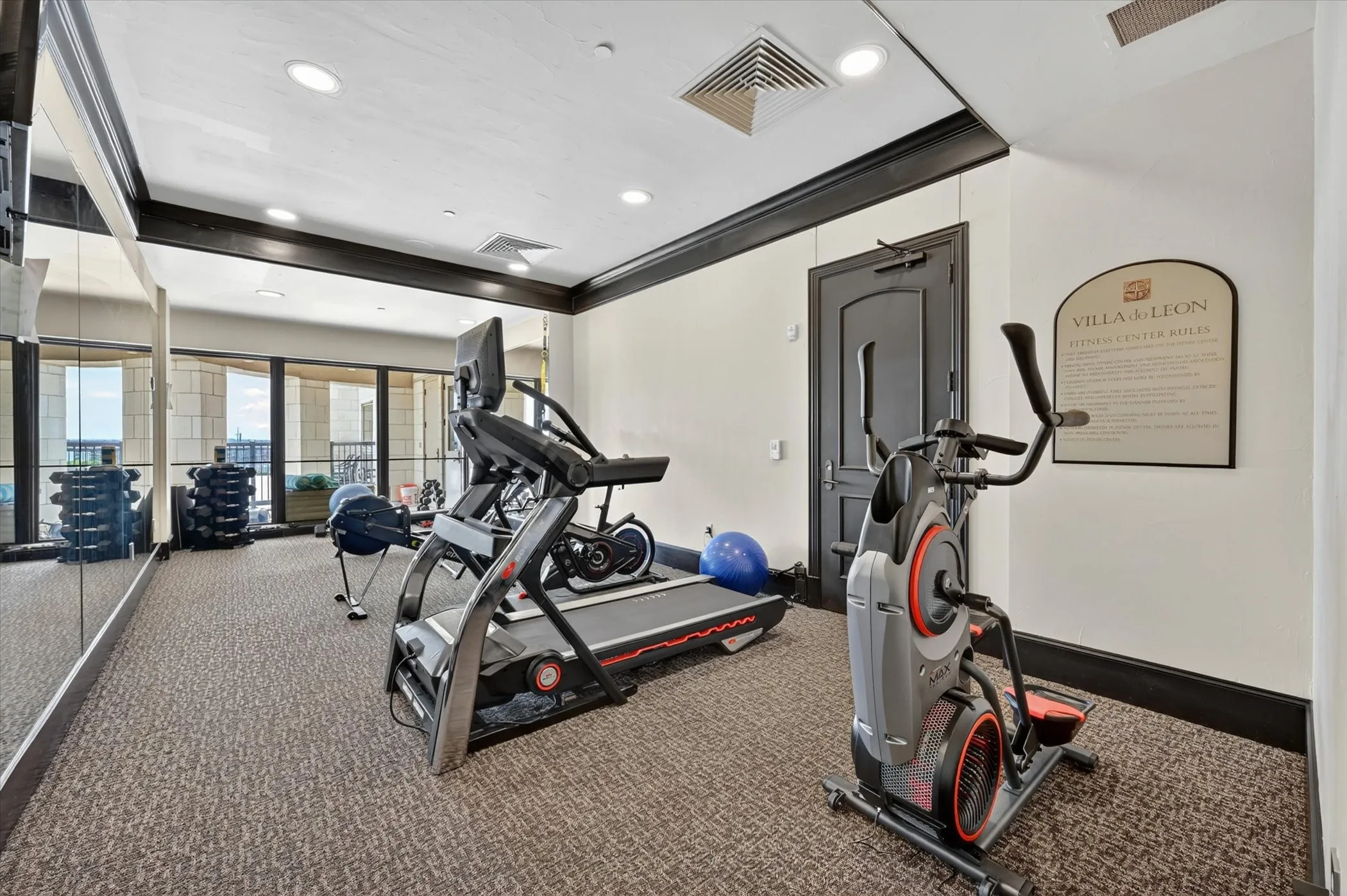 Condominium For Sale in Tarrant County , 501 Samuels Avenue 110, Fort Worth, Texas 76102, 2 Bedroom, 2 Bathroom, 2 Garage spaces, 2,091 Sqft, built in 2008, mls#21300332, Real Estate Agent in Fort Worth, Homes For Sale in Tarrant county, Homes For Sale in Fort Worth, Realtor in Fort Worth Texas, Real Estate Brokerage Independent Realty Texas, Luminita Cordes Realtor