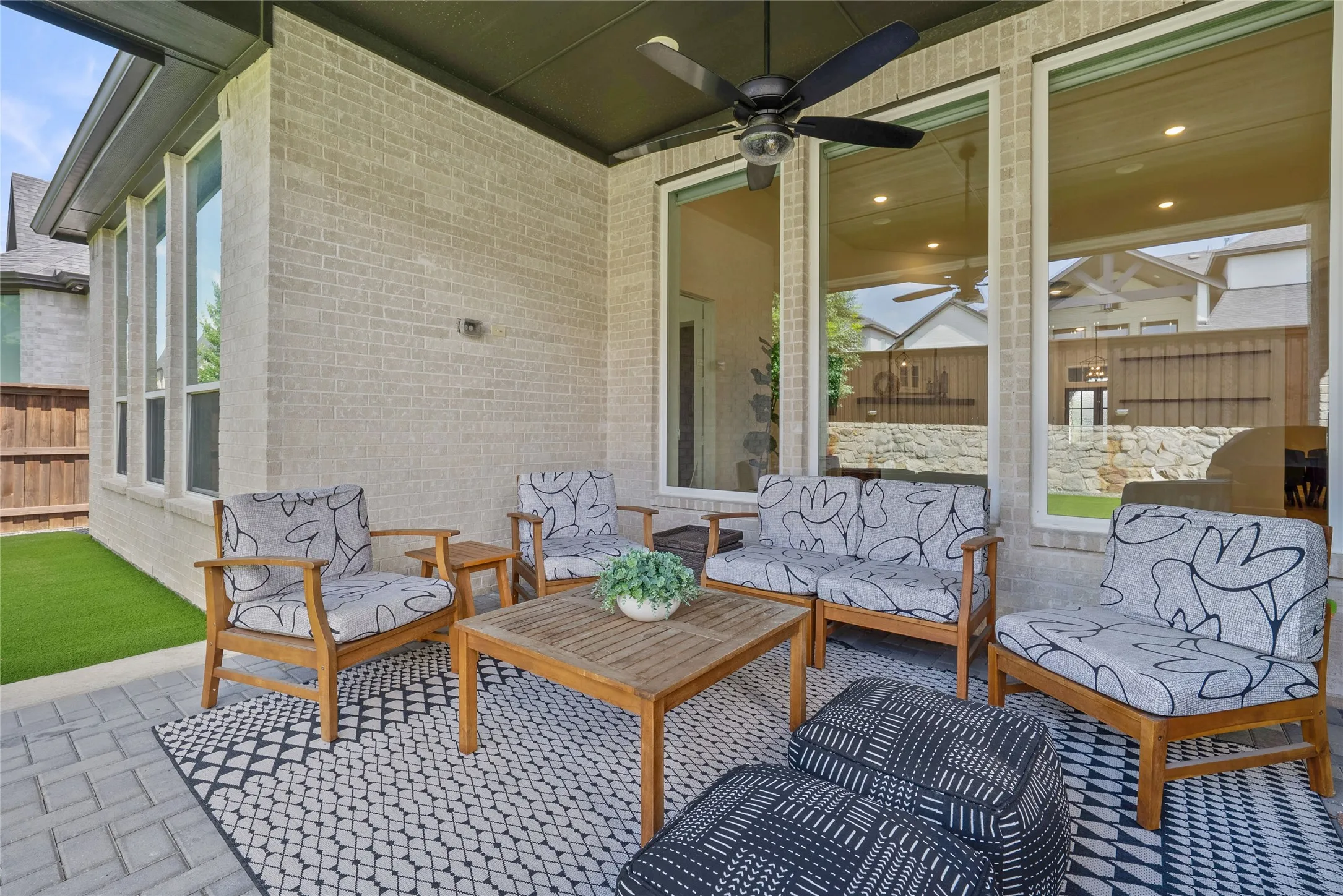 Single Family Residence For Sale in Collin County , 15849 Peppertree Road, Frisco, Texas 75035, 4 Bedroom, 4 Bathroom, 3 Garage spaces, 3,718 Sqft, built in 2020, mls#21294464, Real Estate Agent in Frisco, Homes For Sale in Collin county, Homes For Sale in Frisco, Realtor in Frisco Texas, Real Estate Brokerage Independent Realty Texas, Luminita Cordes Realtor